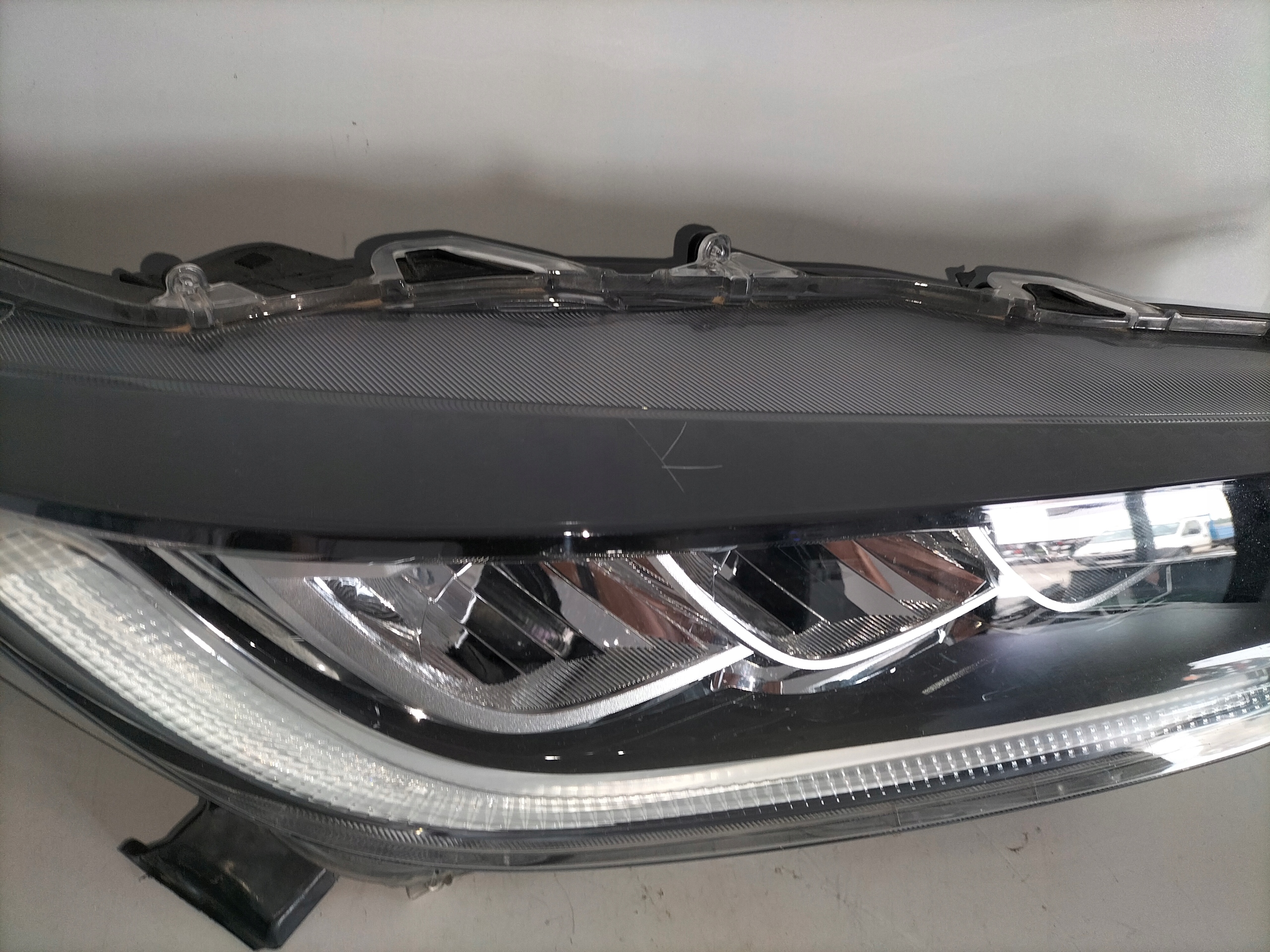 light front reflektor right TOYOTA YARIS 4 IV 20- FULL LED
