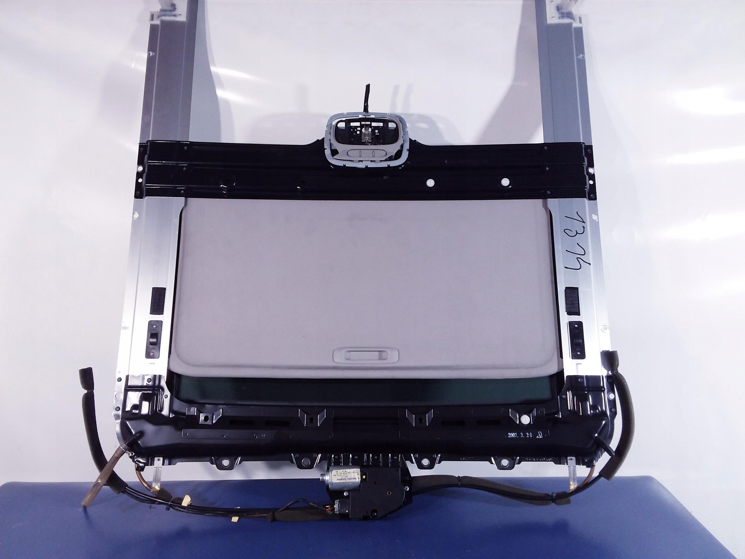 KIA CARENS III RONDO ЛЮК