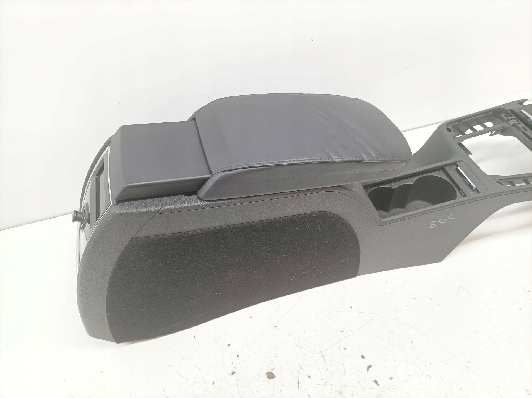 TUNEL central armrest leather 3T Skoda Superb II (2008-2015)