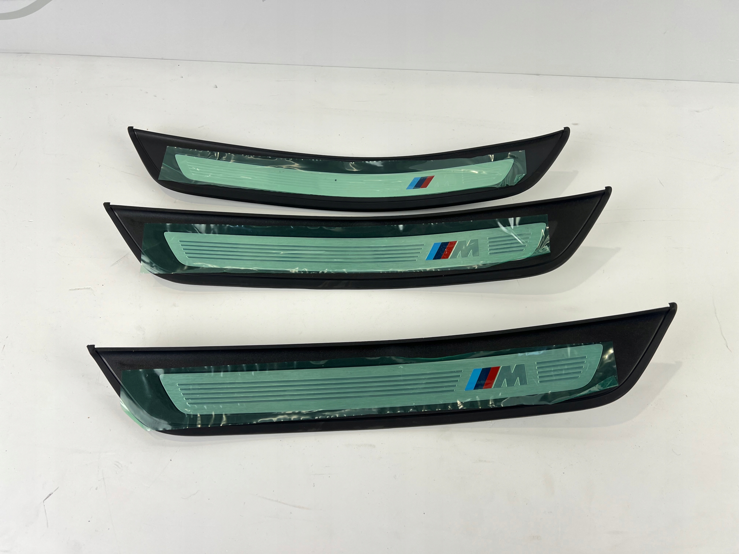 moulding threshold cap right rear BMW G30 G31 m-packet 9447022