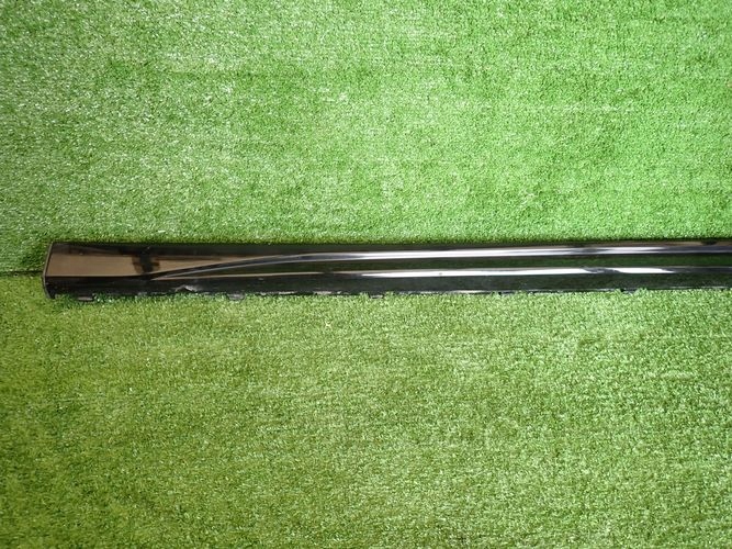 VW GOLF VIII R-LINE moulding threshold right 5H0853859B