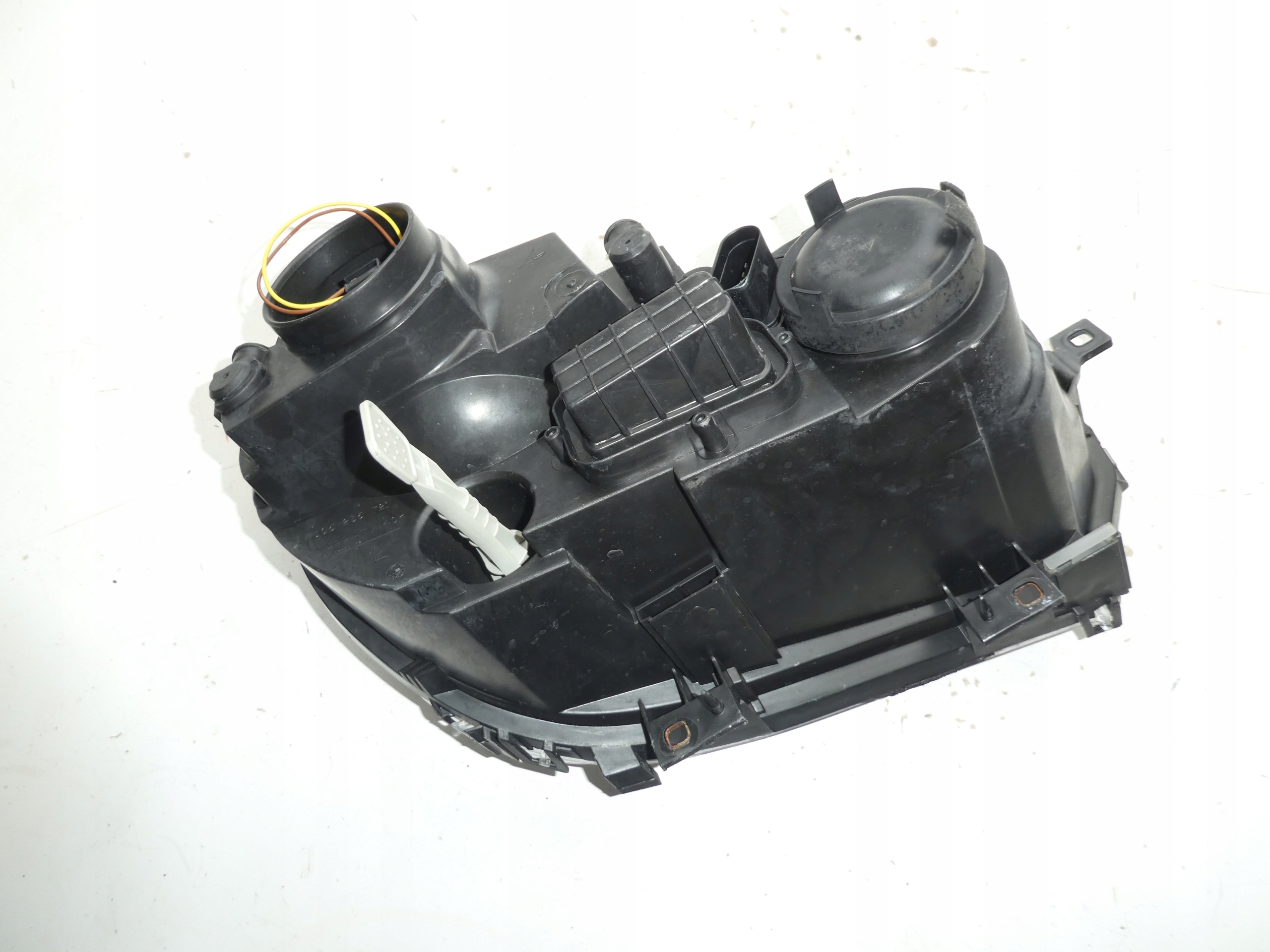 light front front left VW POLO 9N 6Q1941007M
