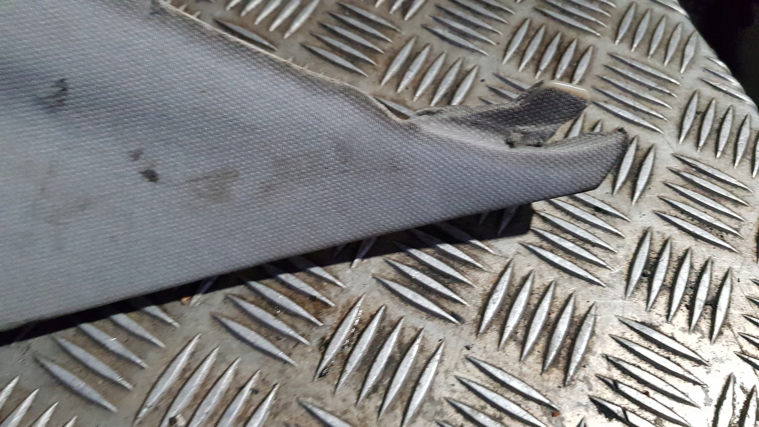 MERCEDES W209 cover SLUPKA left rear part