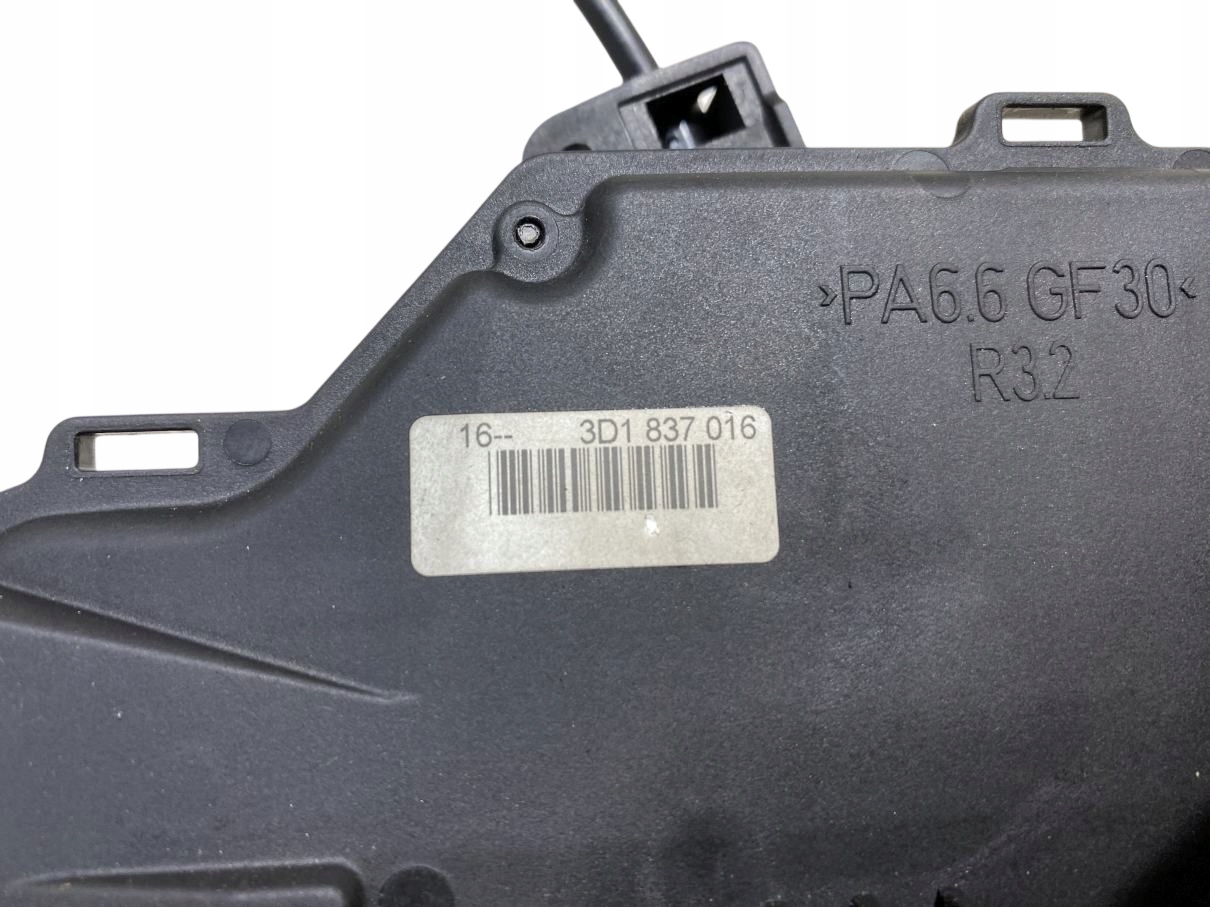 lock door right front VW GOLF V 9 PIN 3D1837016