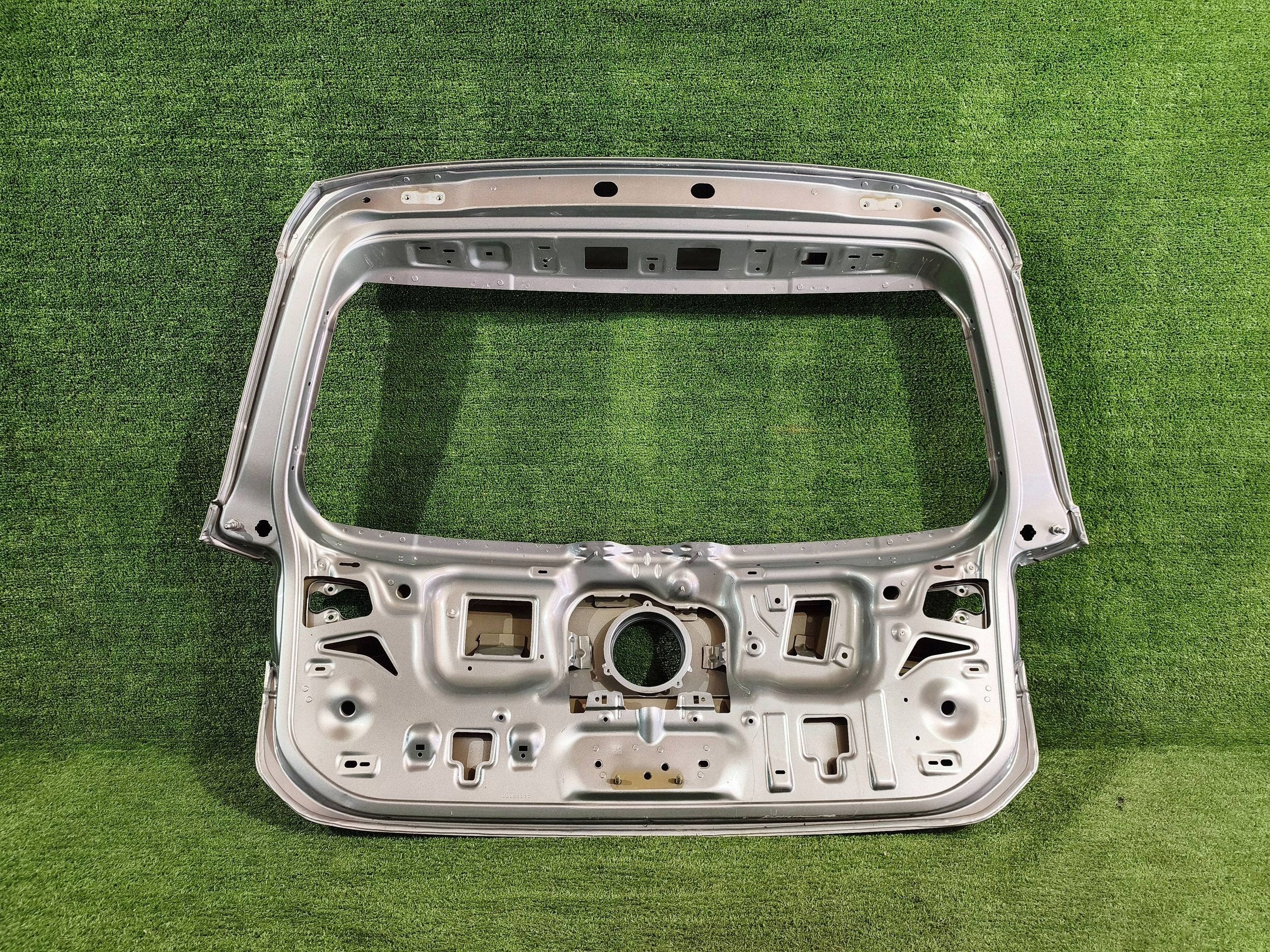 boot doors rear part boot VW PASSAT B8 19- LIFT KOMBI NR.422