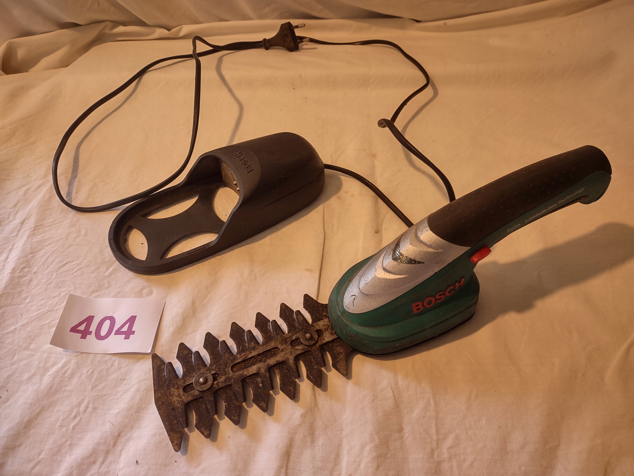 nożyce do trawy i krzewów BOSCH (404)