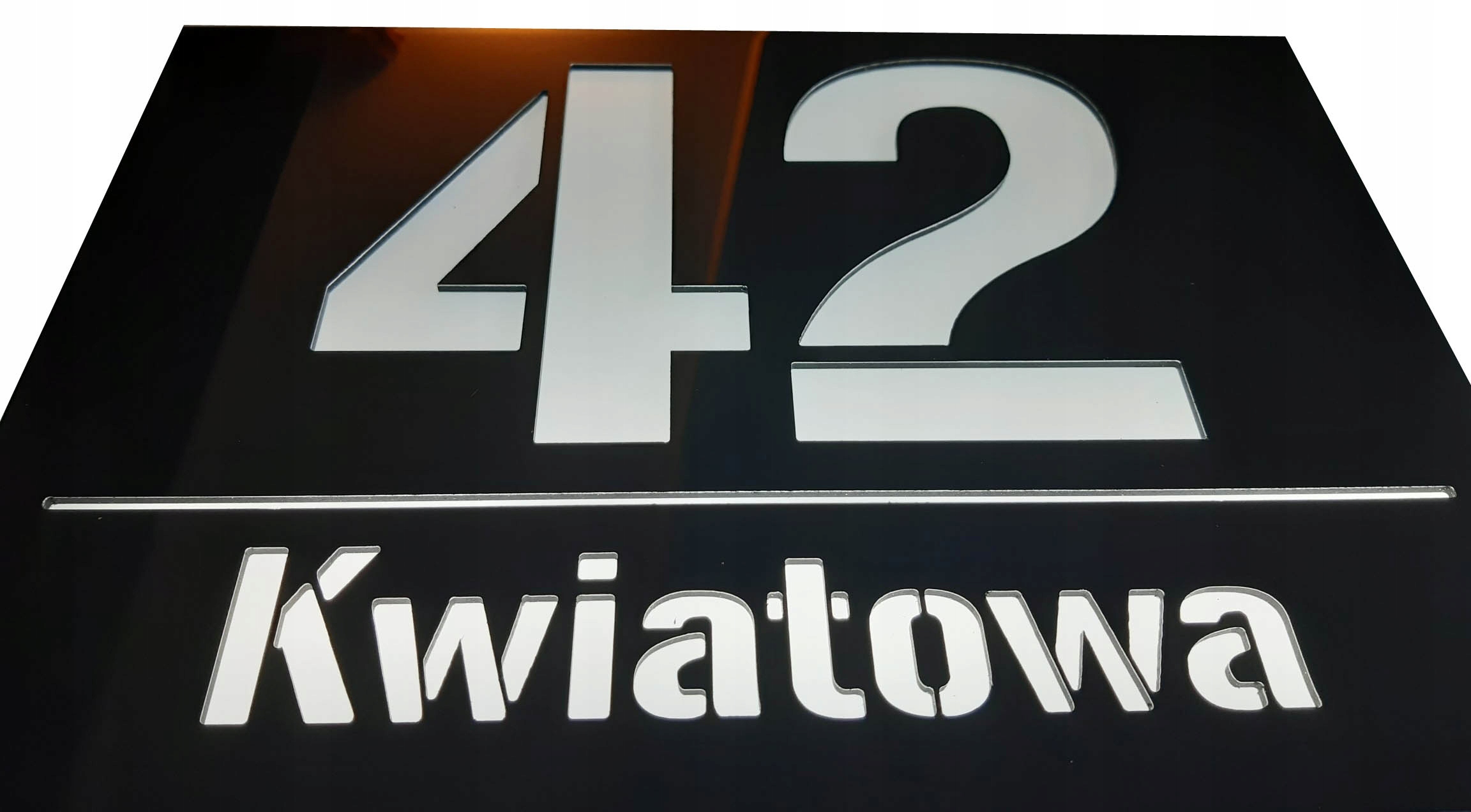 Podświetlany numer domu LED +Zmierzchówka Szerokość produktu 5.5 cm