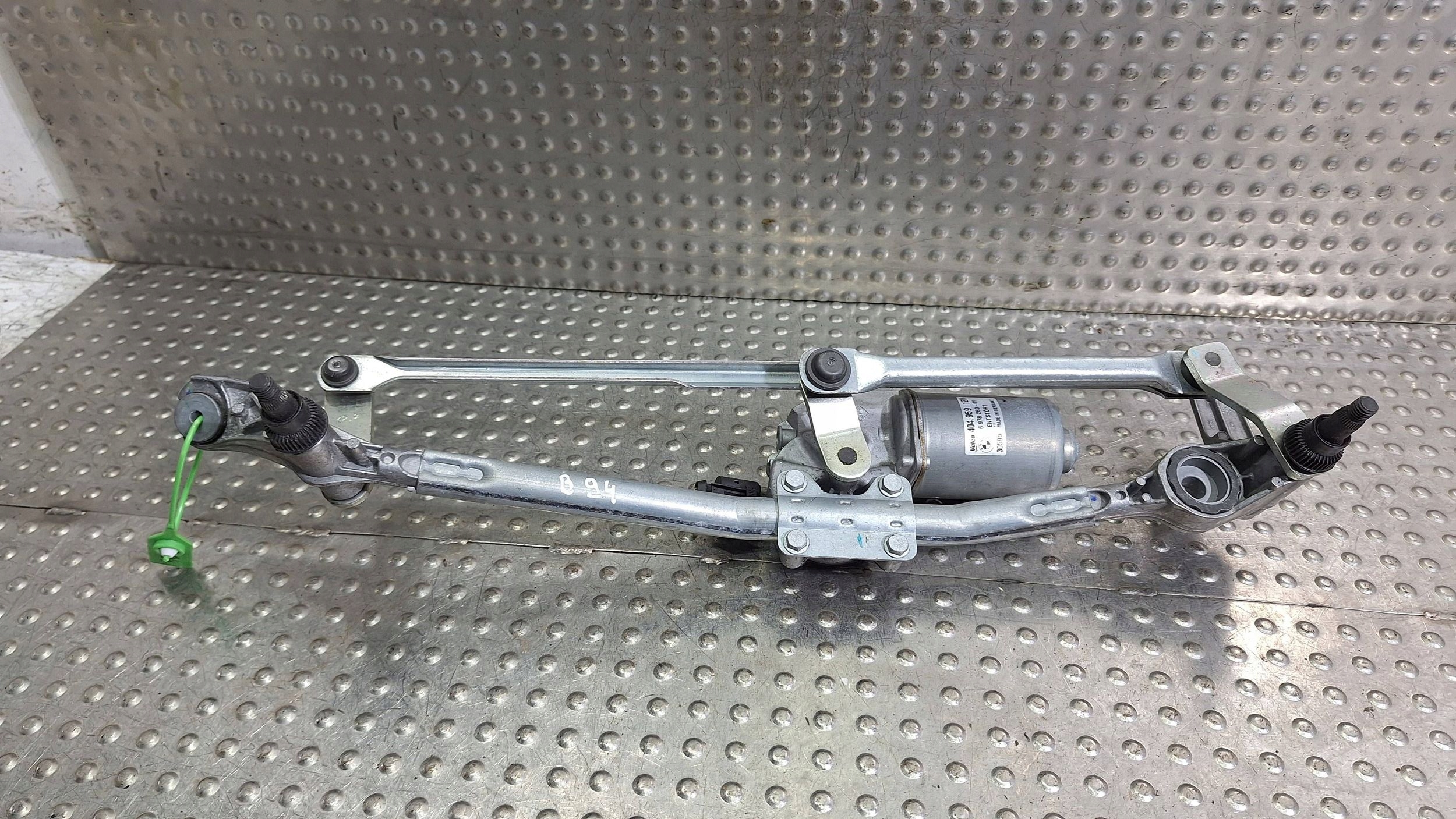 wiper mechanism front 69782634 BMW E90 E91 EU