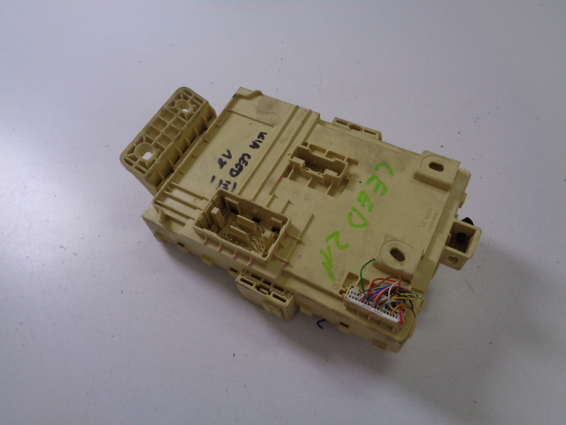 SKRZYNKA BEZPIECZNIKÓW KIA CEED III 2018- Numer katalogowy części 91958-J7050