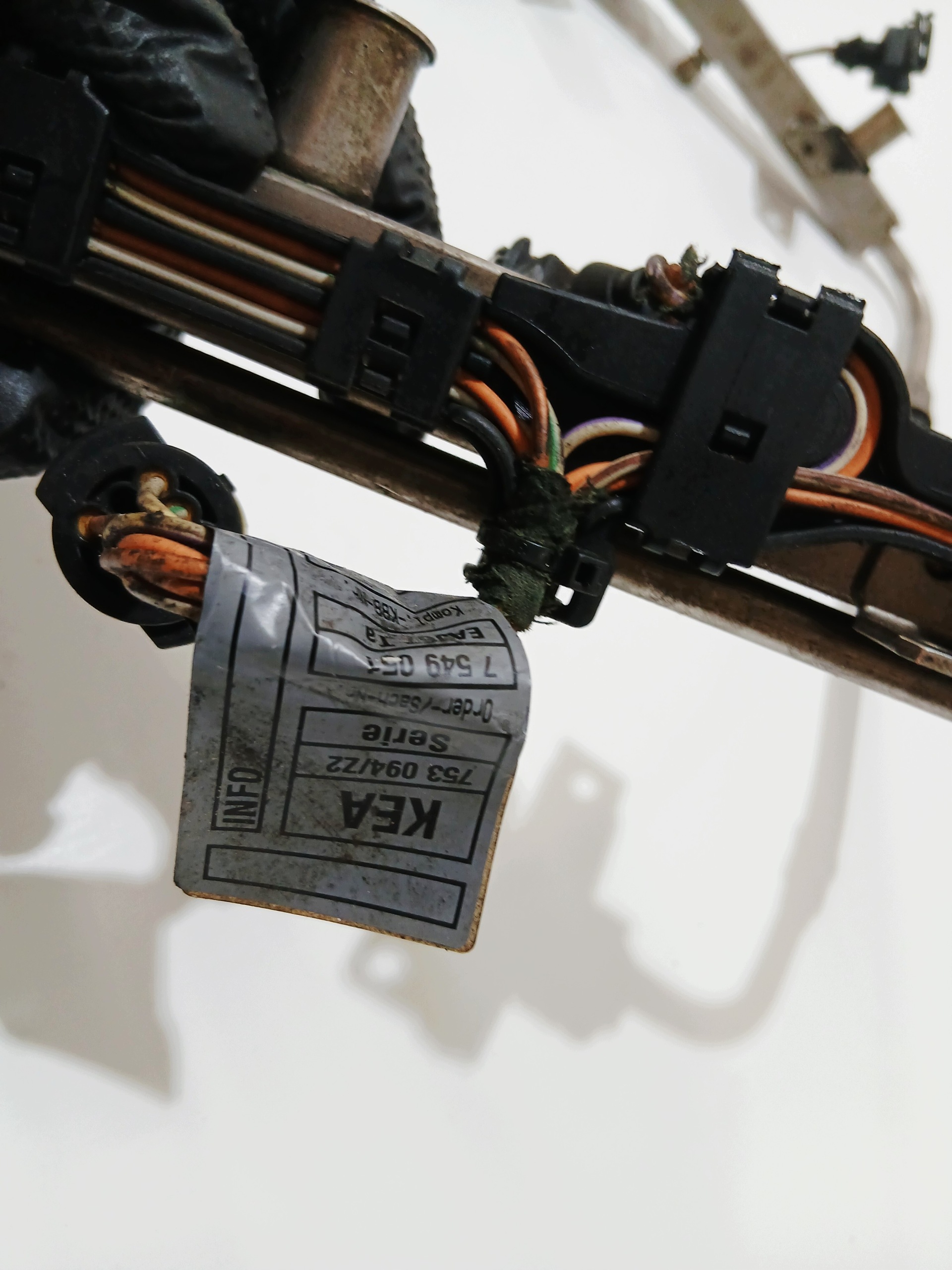 bundle injectors wiring BMW E60 545i 7549051
