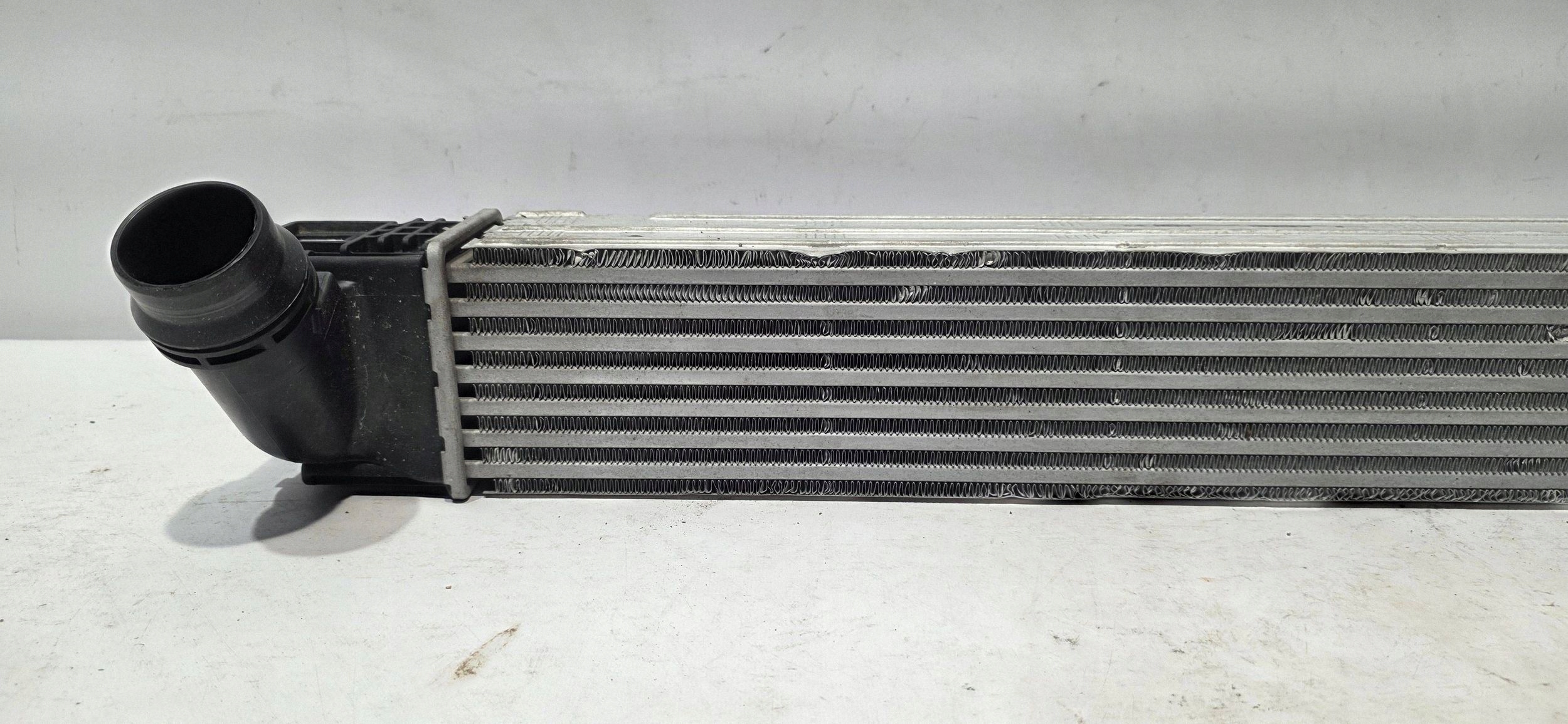 Kühler luft INTERCOOLER DACIA DUSTER und 10-18 Original 8200880552