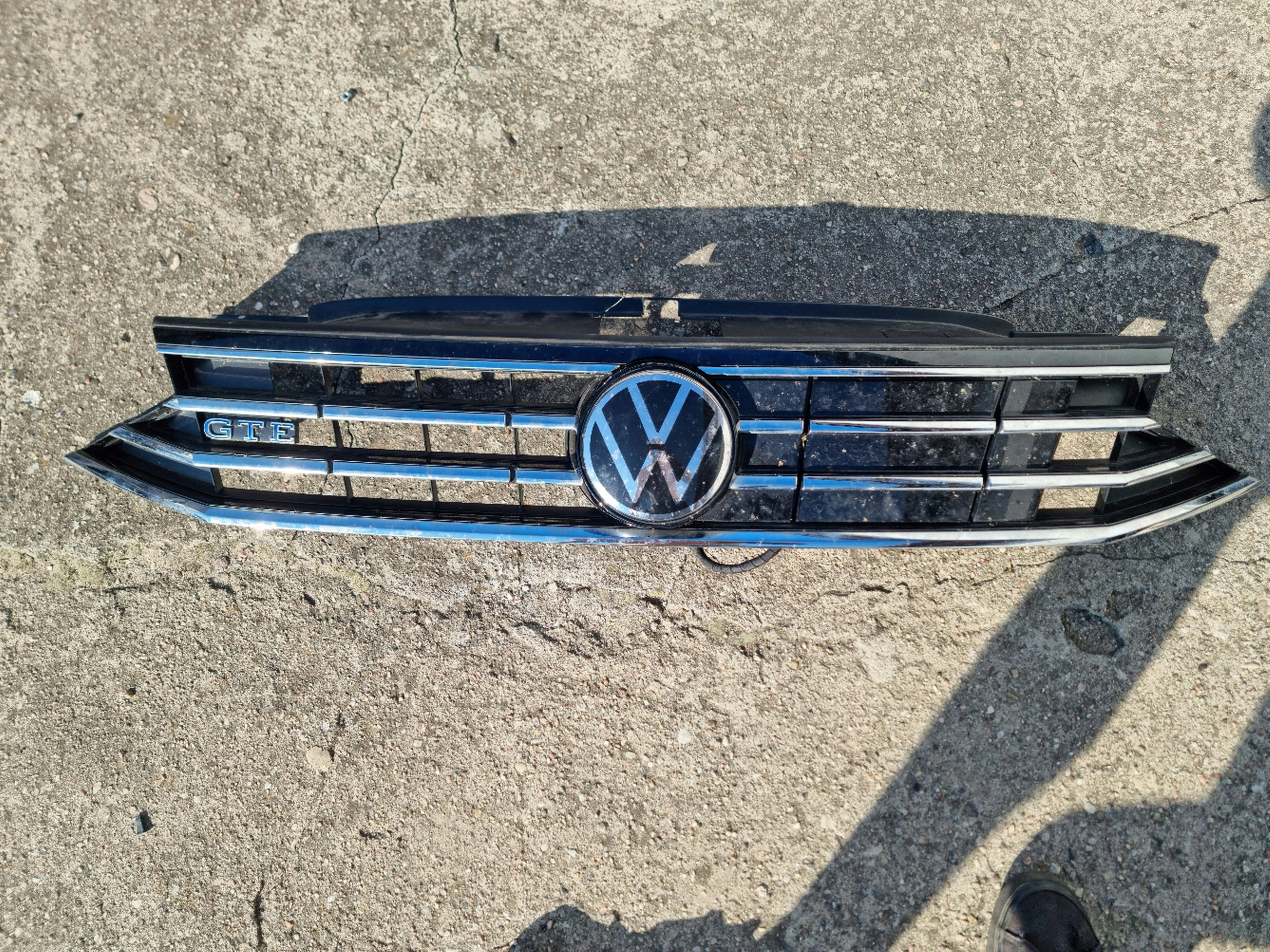 VW Passat B8 Kühlergrill FRONTGRILL Kühlergitter - Thumbnail 1