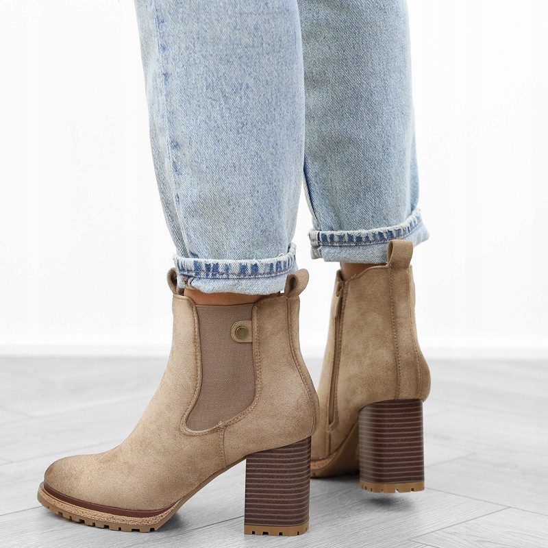 Beżowe botki damskie zamszowe słupek KE212 r.37 Kolor beżowy