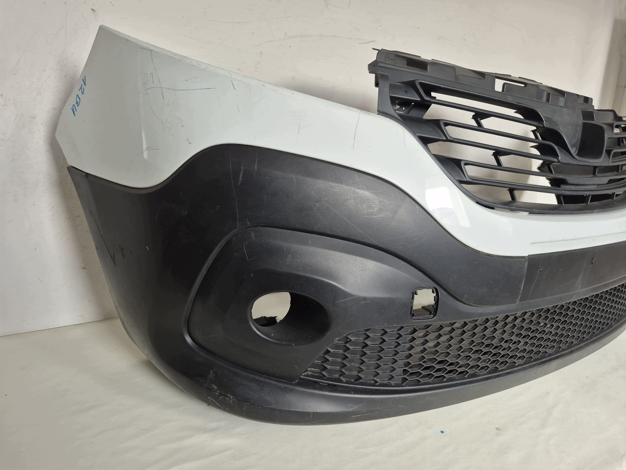 RENAULT TRAFIC III 3 14-21 bumper front front grill cover 620223380R
