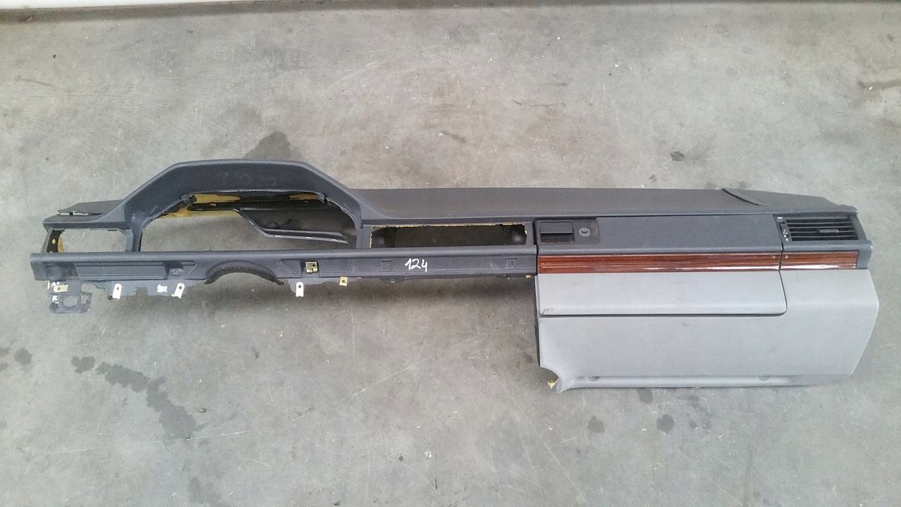dashboard console tension belts Mercedes W124 2,2