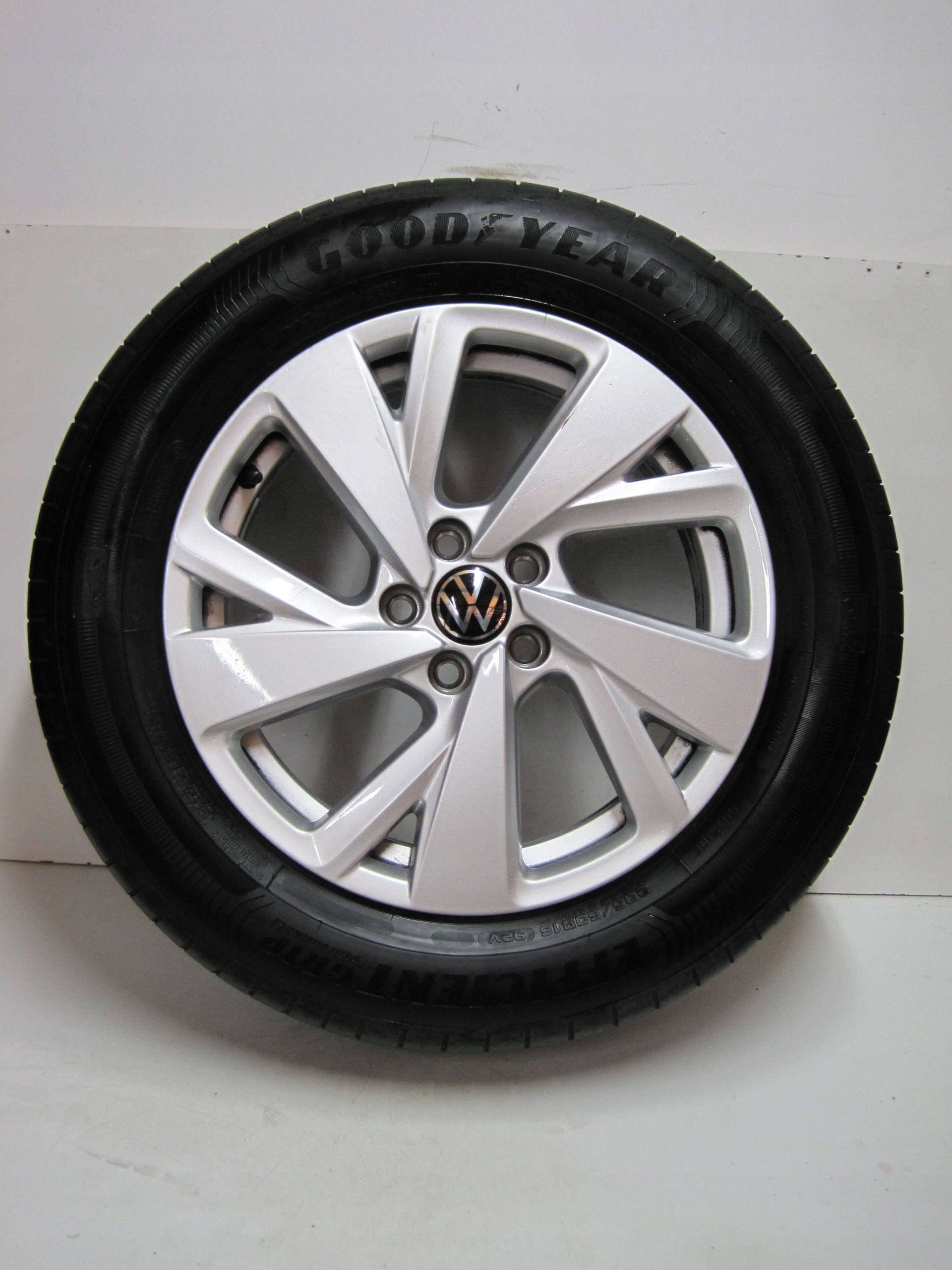 wheels discs tyres VW TAIGO 2G7 R16 5 3 MM