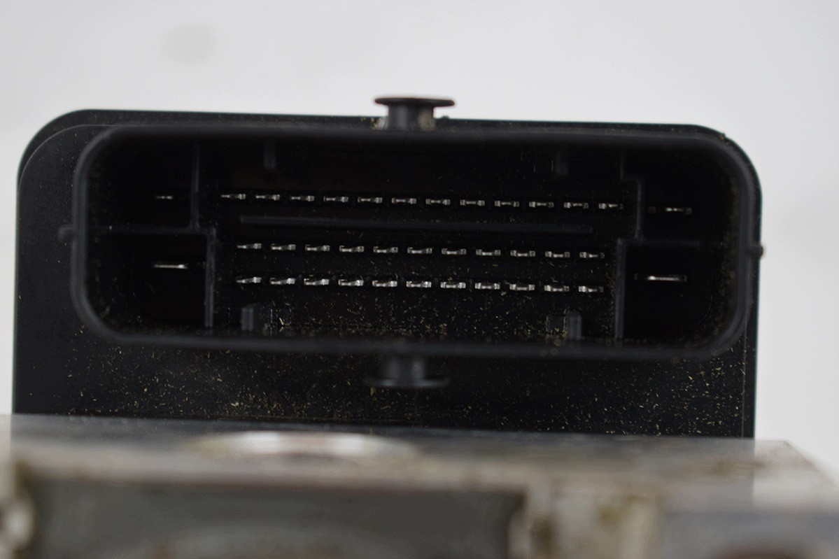 Pompa ABS * OPEL VIVARO RENAULT TRAFIC 476601418R