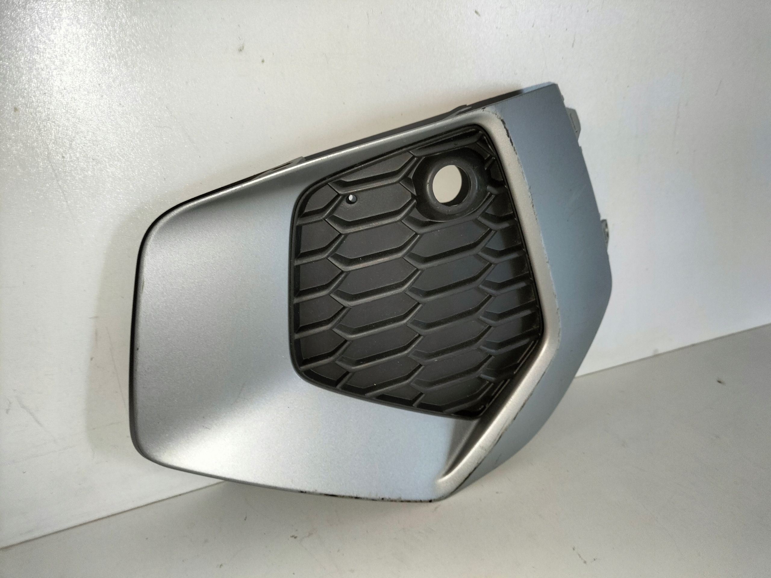 grille grid of a bumper front left AUDI A3 8Y 20