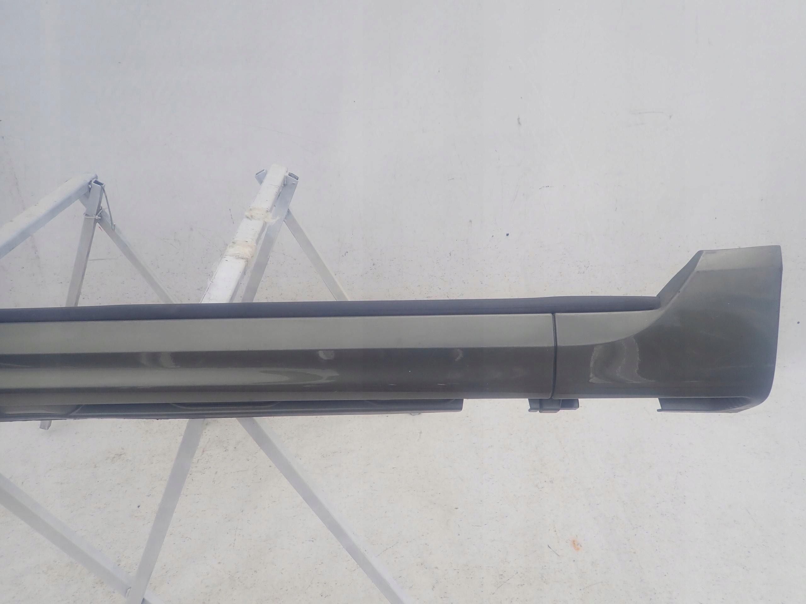 VOLVO V70 III 07-16 threshold moulding threshold left