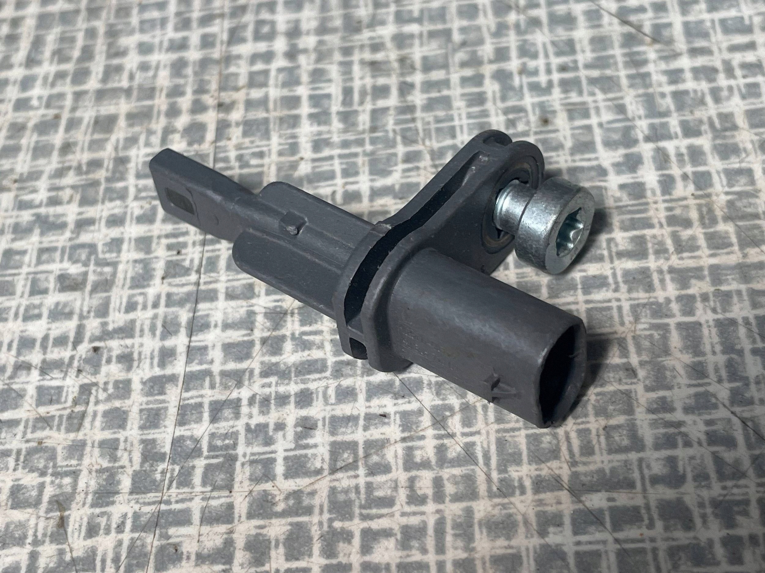 Sensor ABS Peugeot 3008 II 9838571680 Original!! !J