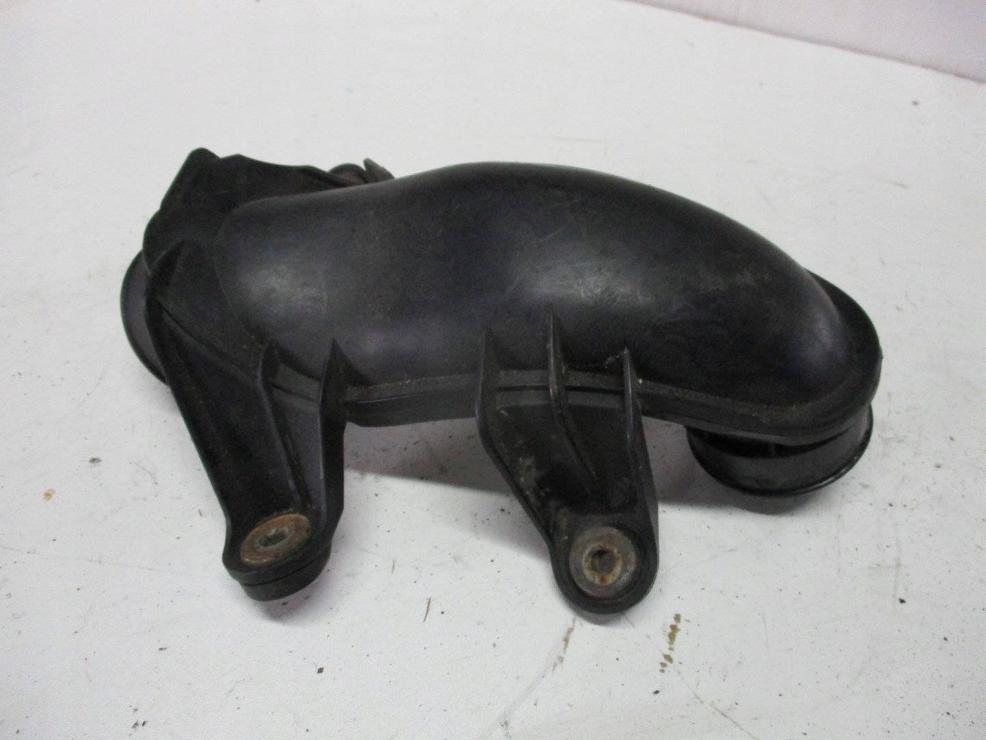 pipe air intake MERCEDES 221 A2215200001