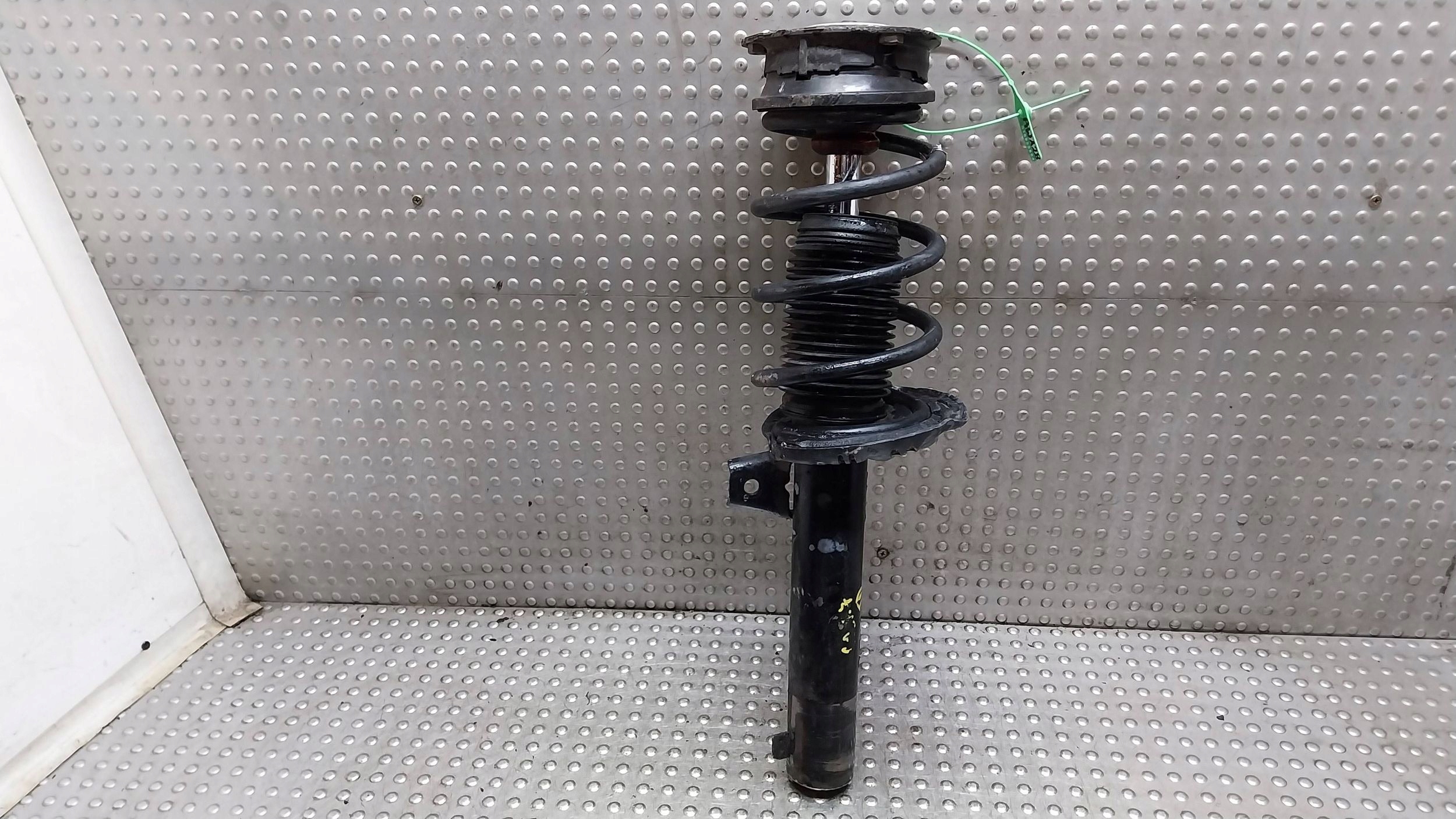 shock absorber right front 5Q0413023DF AUDI A3 8V SREDNICA 55MM