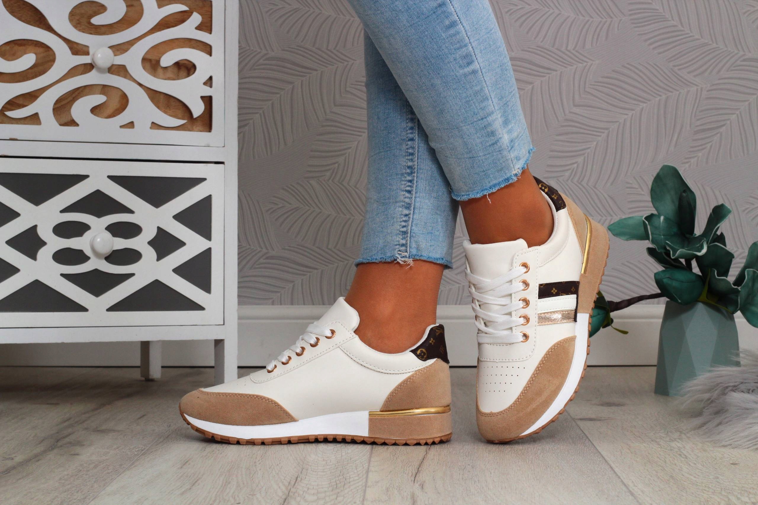 ADIDASY Damskie Buty Stylowe Sportowe Lekkie Rozmiar 36