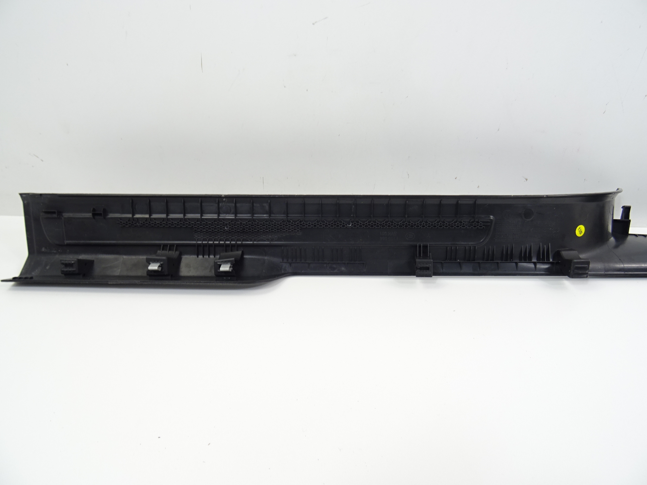 VW TOURAN III LISTWA OSŁONA PROGU LEWA 5TA853371A Wersja Europejska