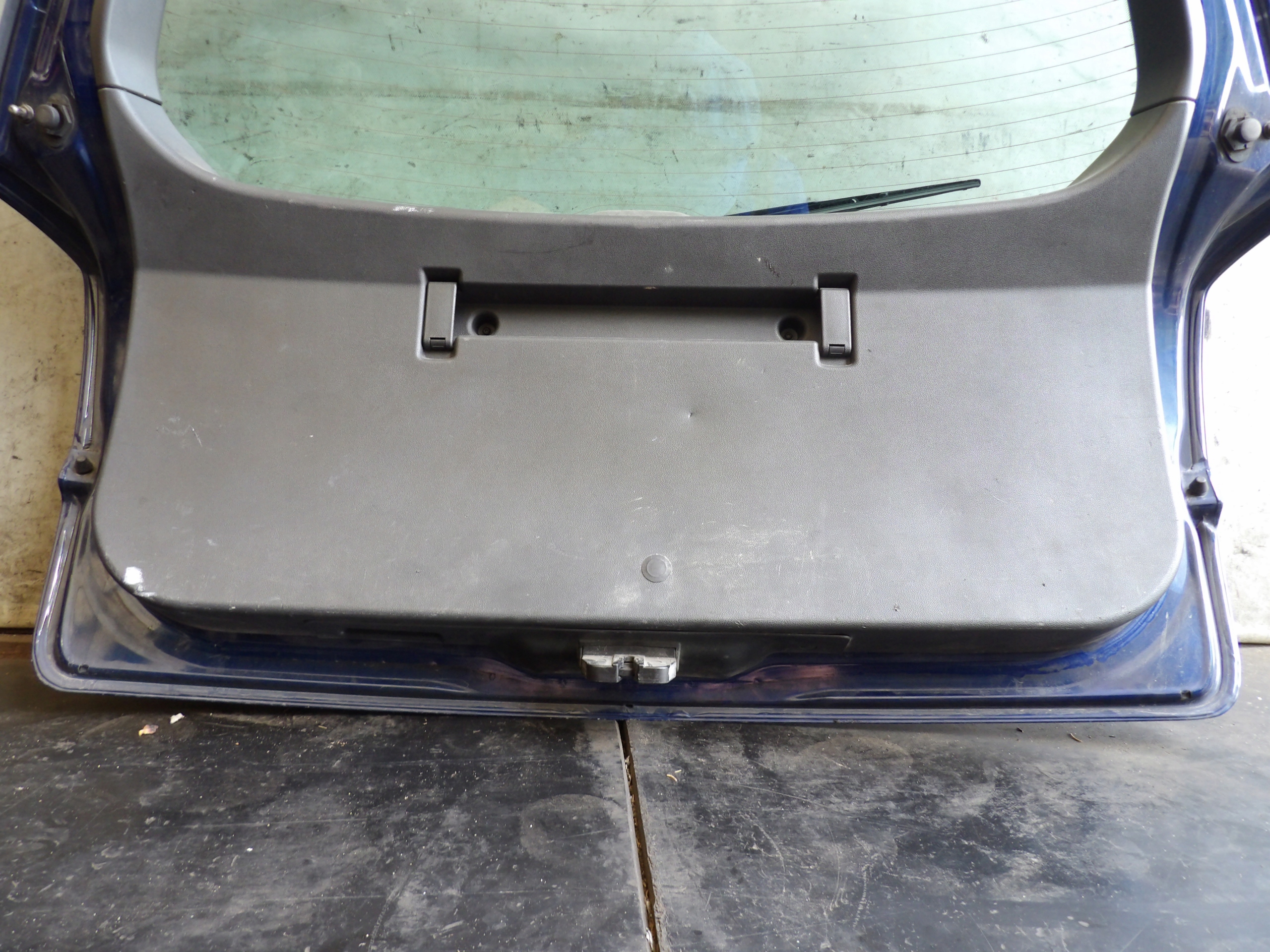 Opel Astra H boot doors kombi lak. Z21B