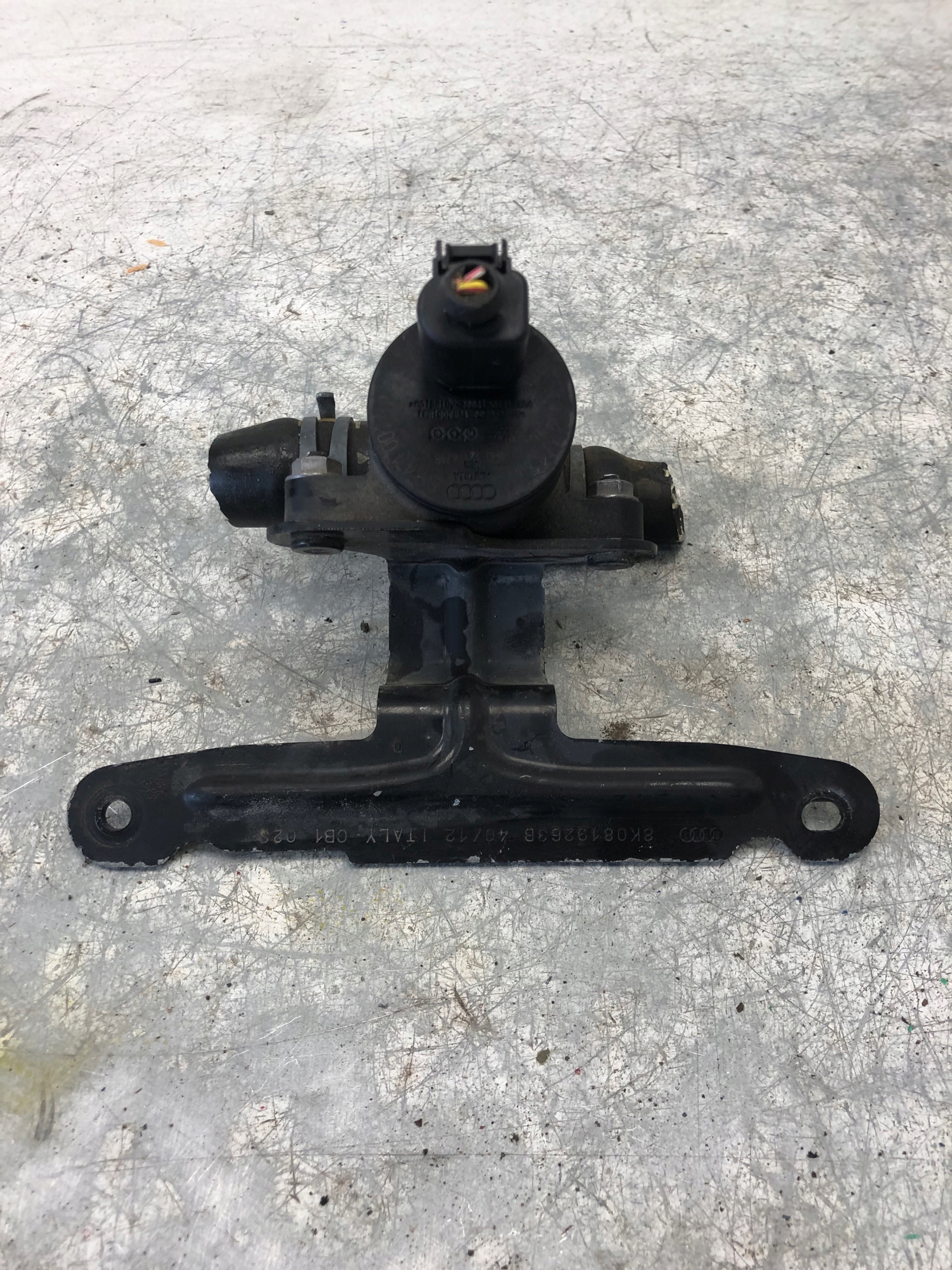 supplementary water pump AUDI A4 B8 A5 4H0121671B