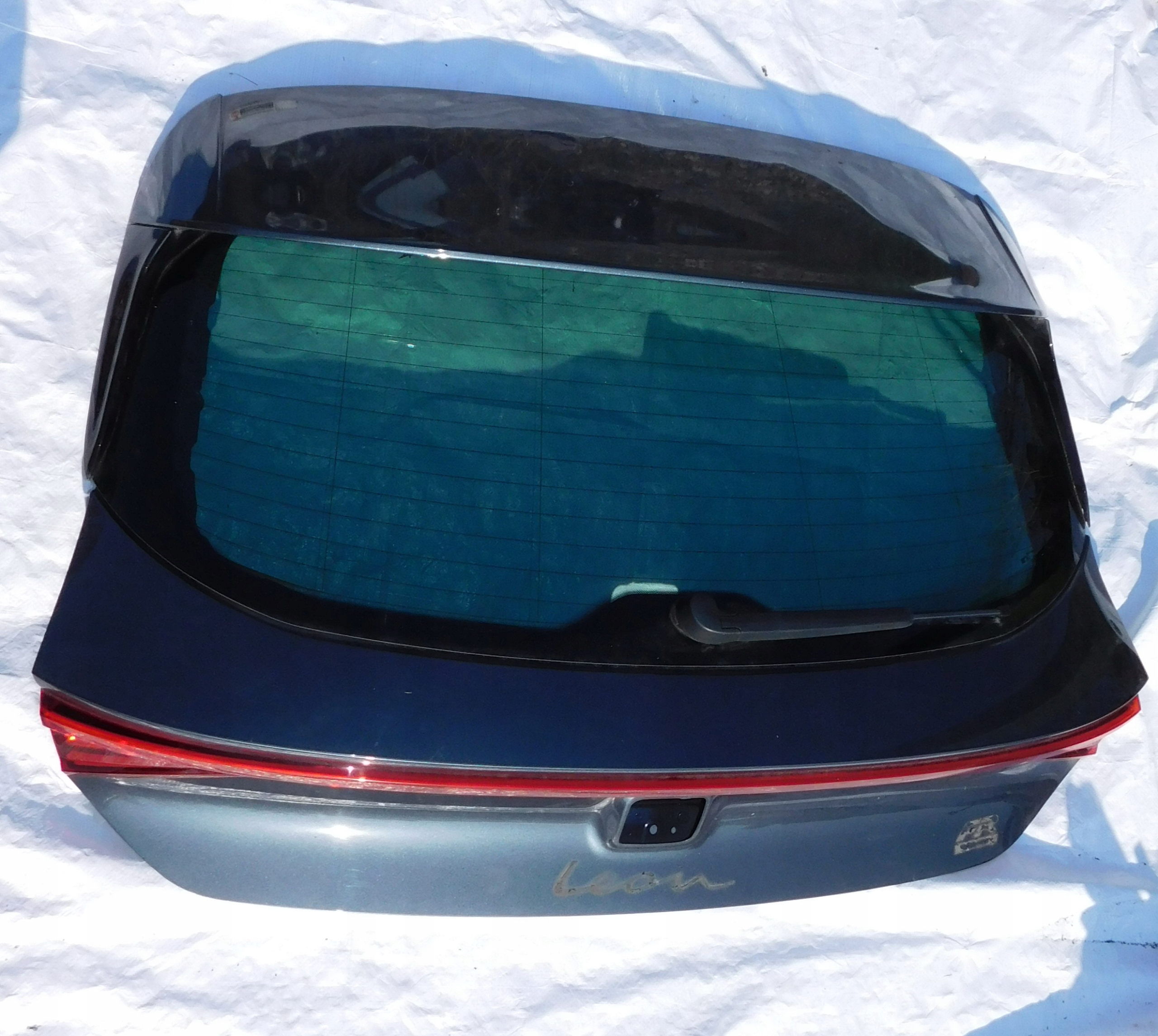 SEAT LEON IV 5FA FR 2020r HB 4 KLAPA BAGAŻNIKA TYŁ TYLNA SZYBA LAMPA LS7H Kod producenta LEON IV HB KLAPA BAGAŻNIKA TYŁ SZYBA LS7H