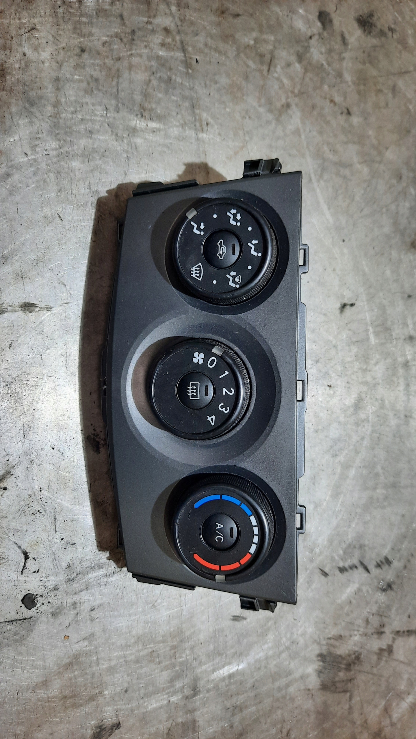 Панель кондиционера TOYOTA COROLLA E15 11R