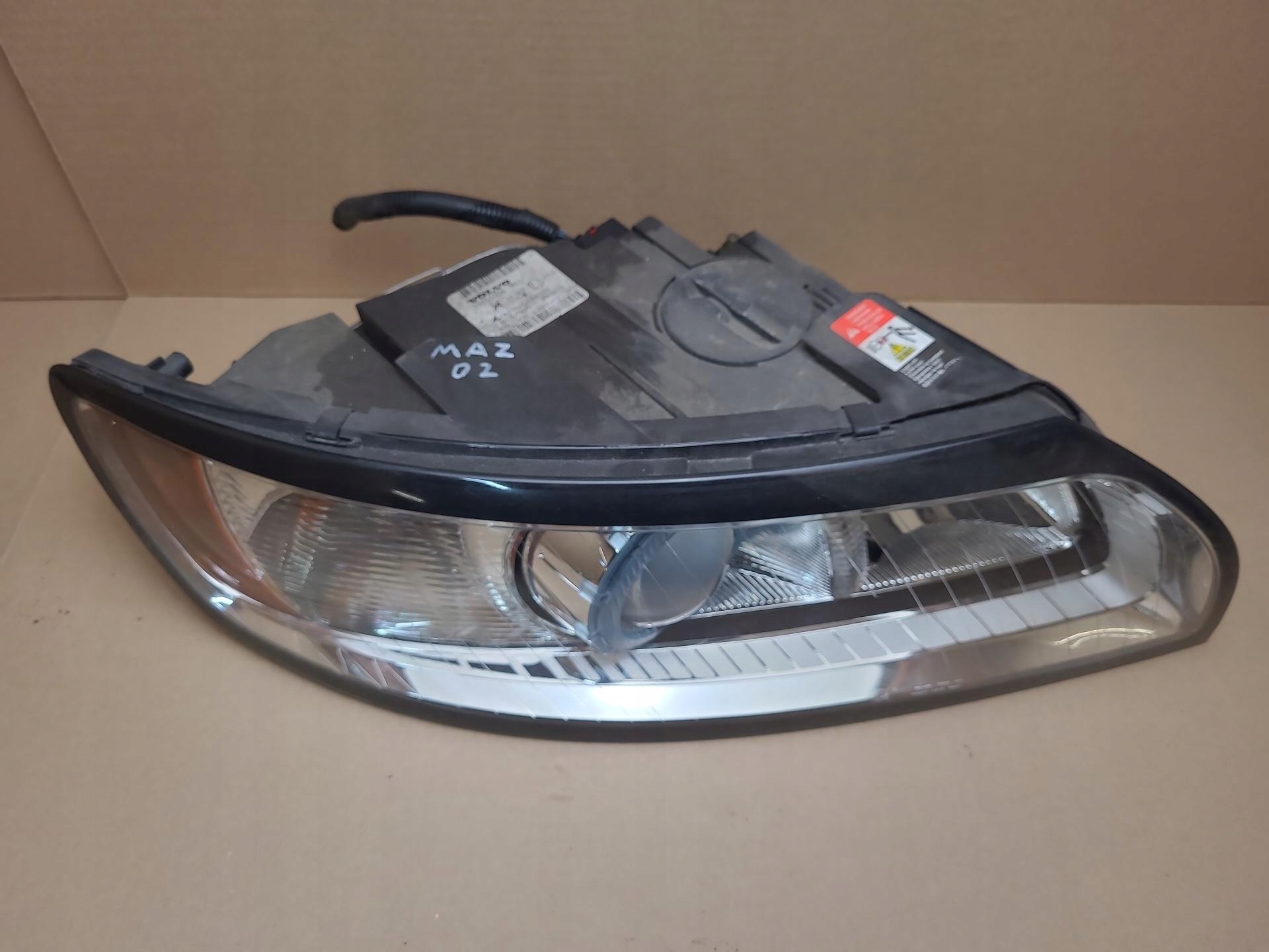 light front right side Volvo V50 facelift 2010 31265705