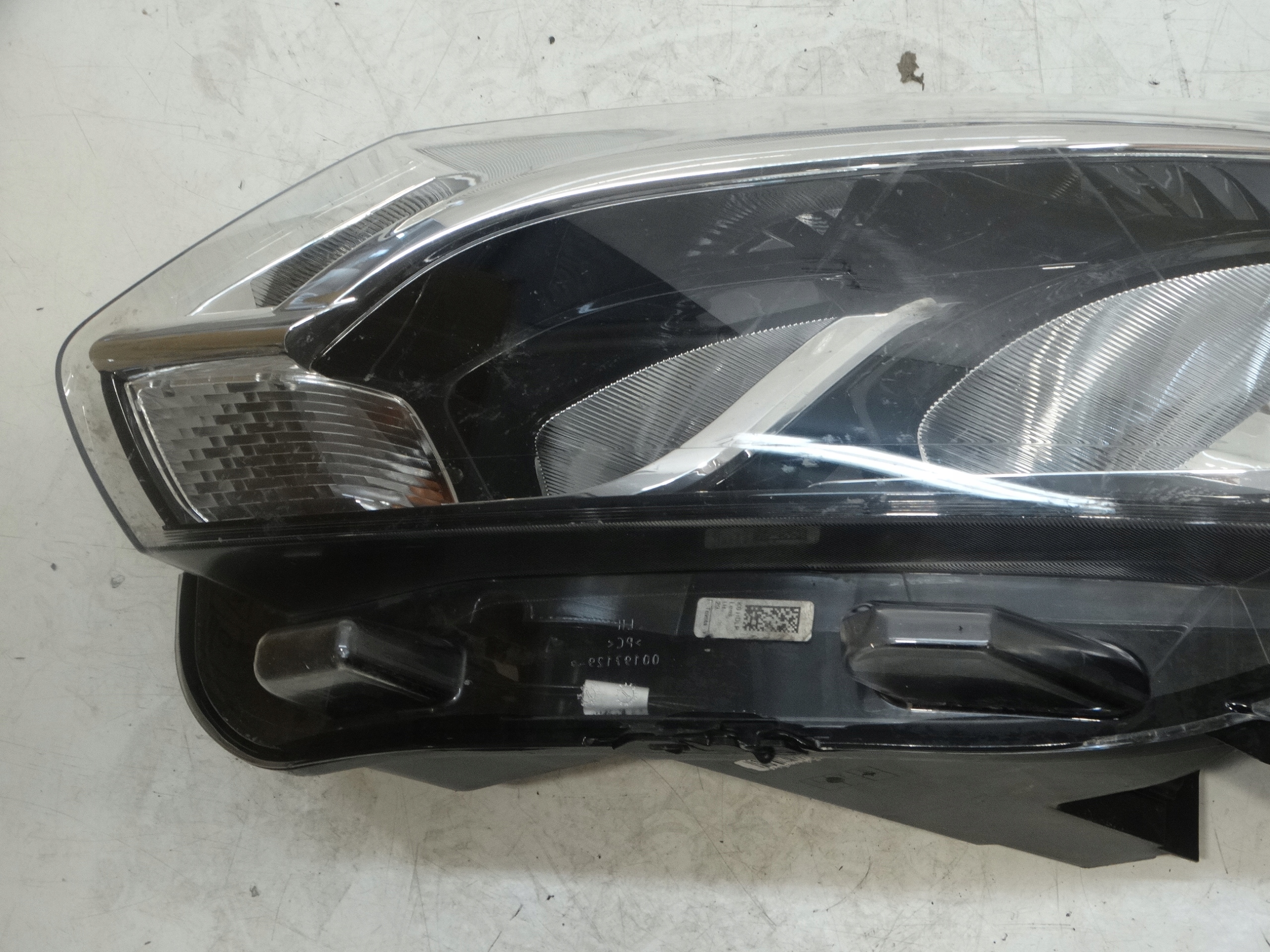 light REFLEKTOR left front TOYOTA PROACE II CITY 16-21R. 9808581280