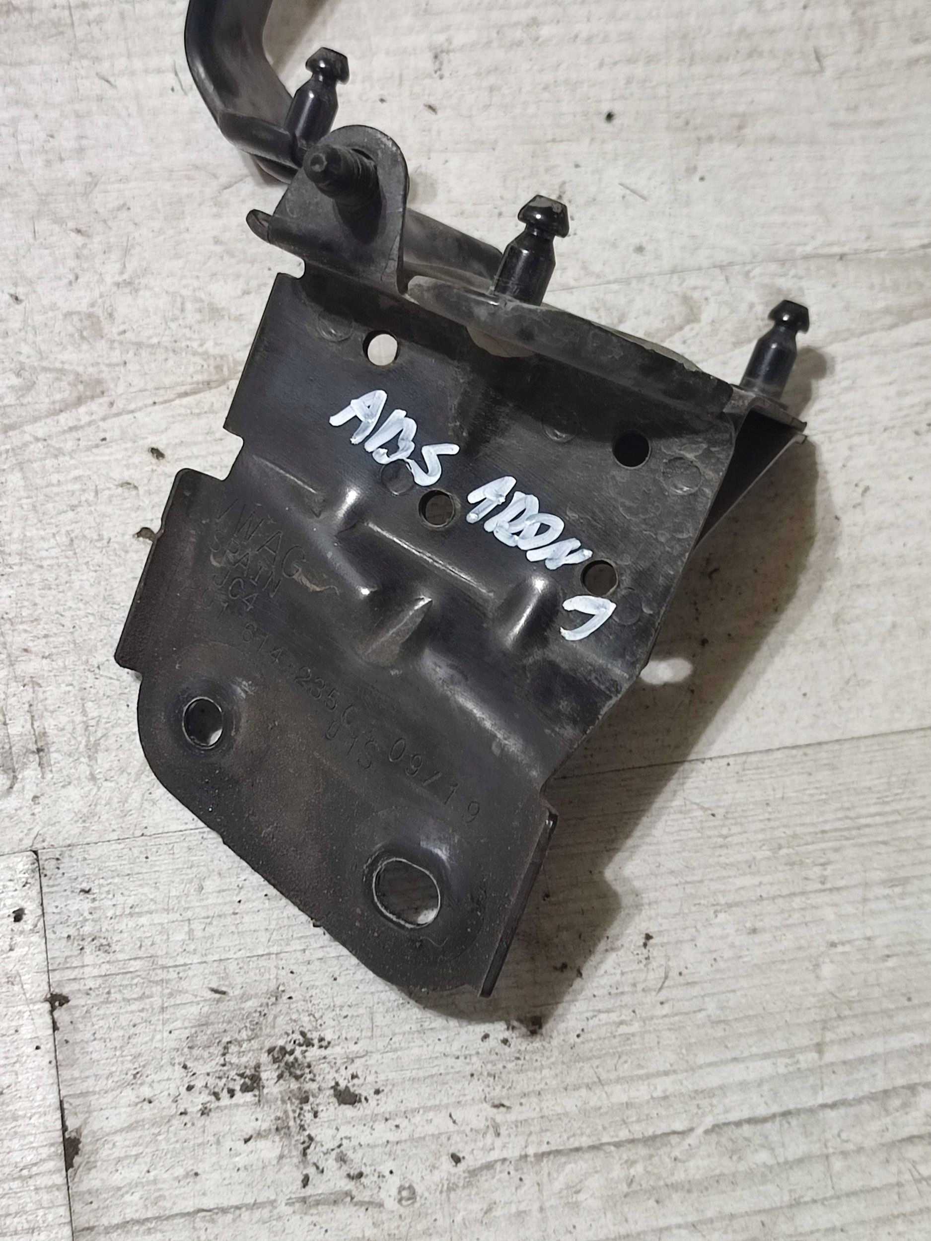 Seat Arona 2019 Halter / Halter pompy ABS
