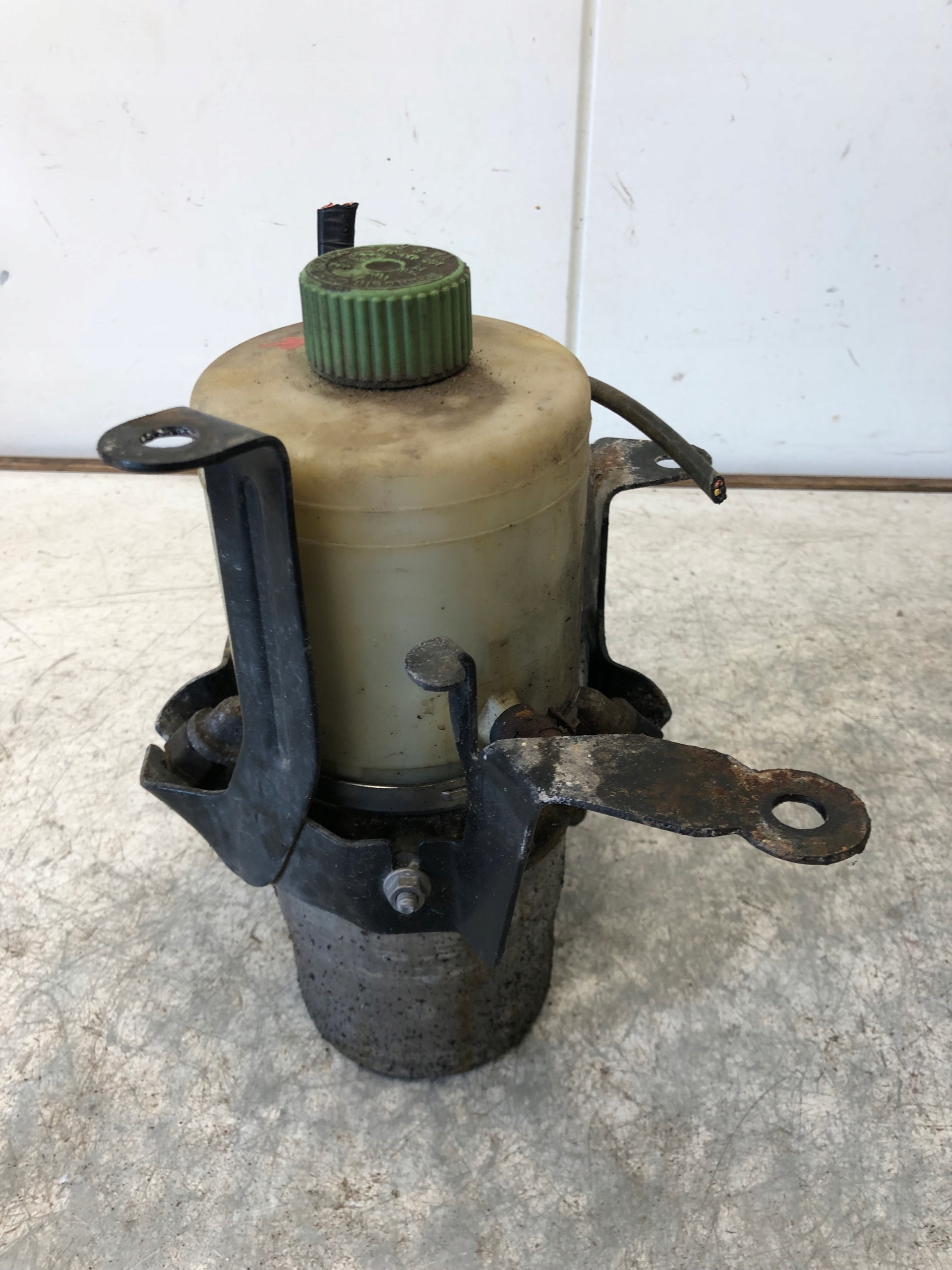 servo pump SKODA ROOMSTER 6Q0423156AB