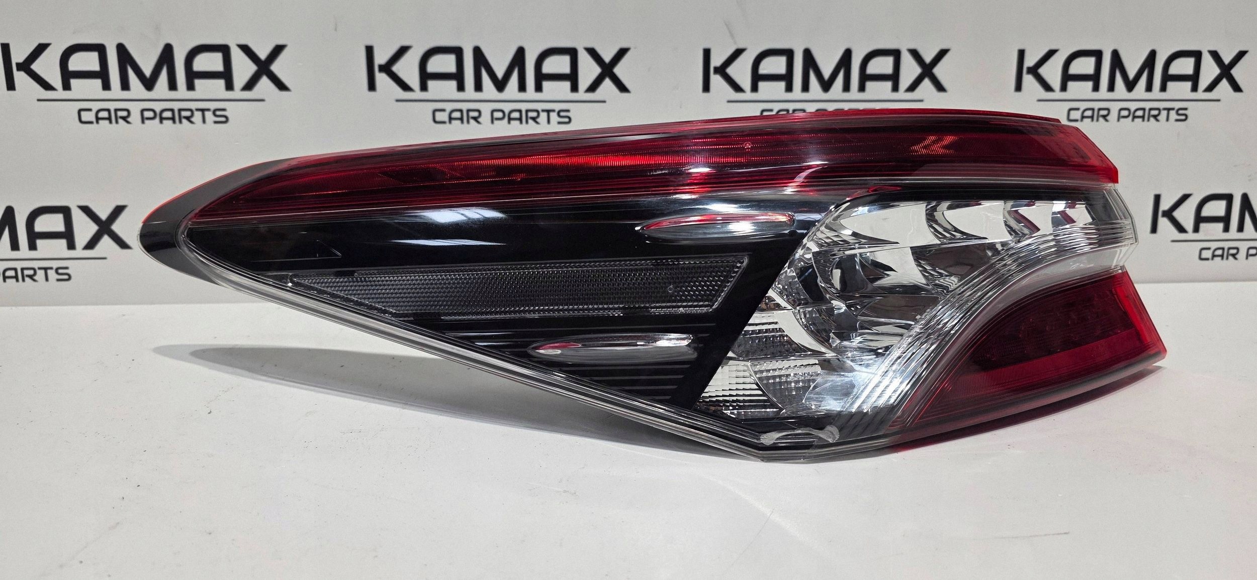 light rear left side Toyota Camry VIII XV70 KOITO33242