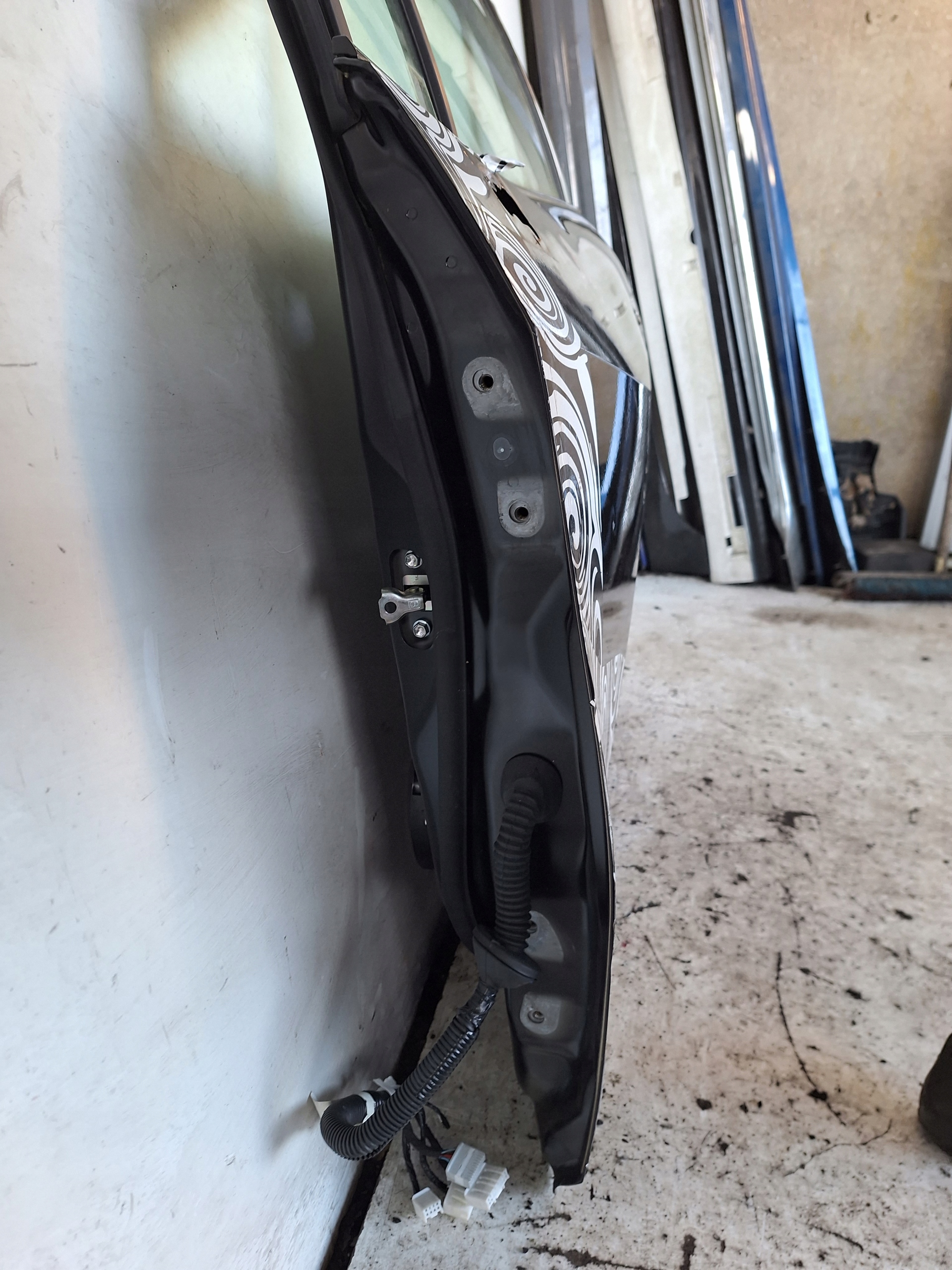 TOYOTA CH-R II 23-> door left front 209