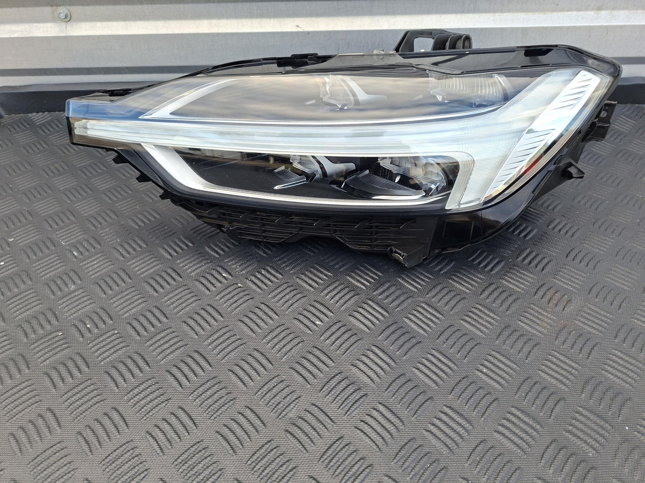 light front left front left FULL LED 31420419 ANGLIK VOLVO XC60 II