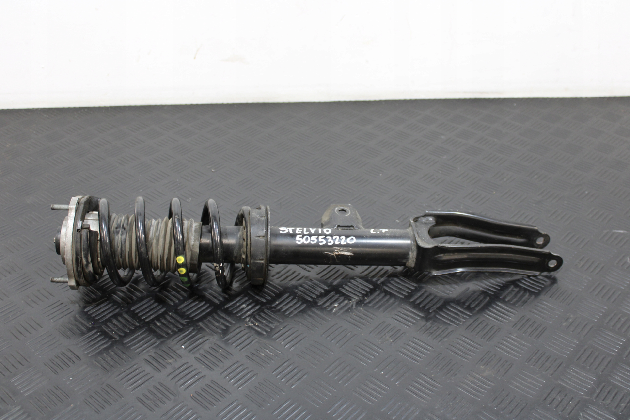 shock absorber left front 50553220 ALFA ROMEO STELVIO 2,2D 4X4