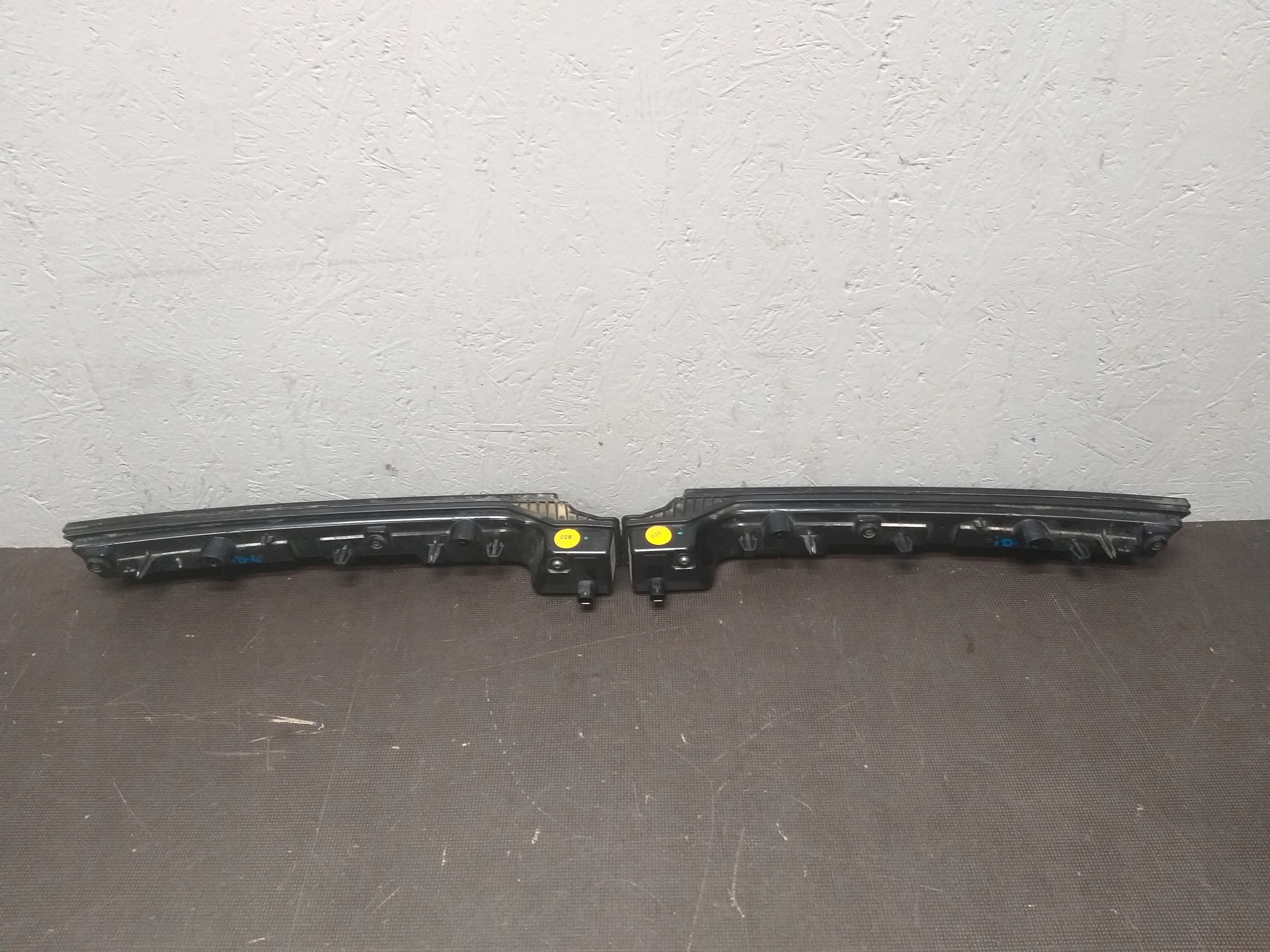 FRONT PREKLADGRILL LED GRILLE VW ID4 11A941653 11A941654