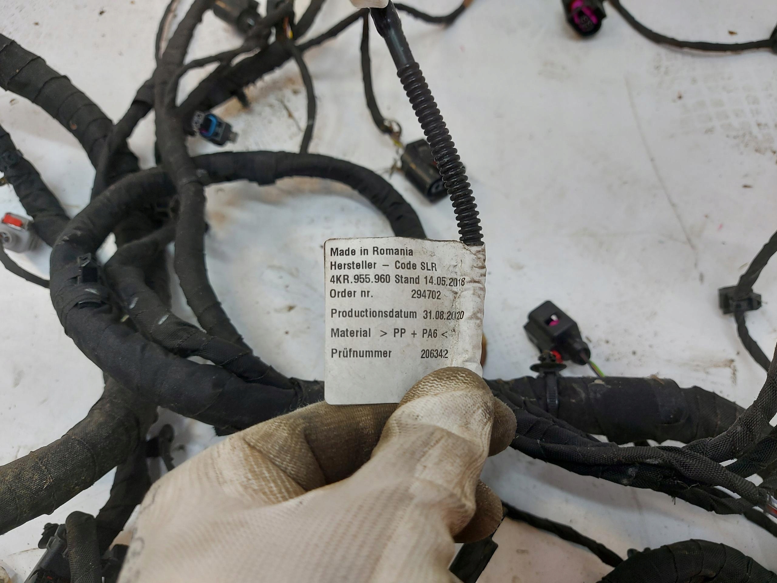 Audi Q8 E-TRON Câblage Câblage Câbles Boîte komory Moteur 4kr955960
