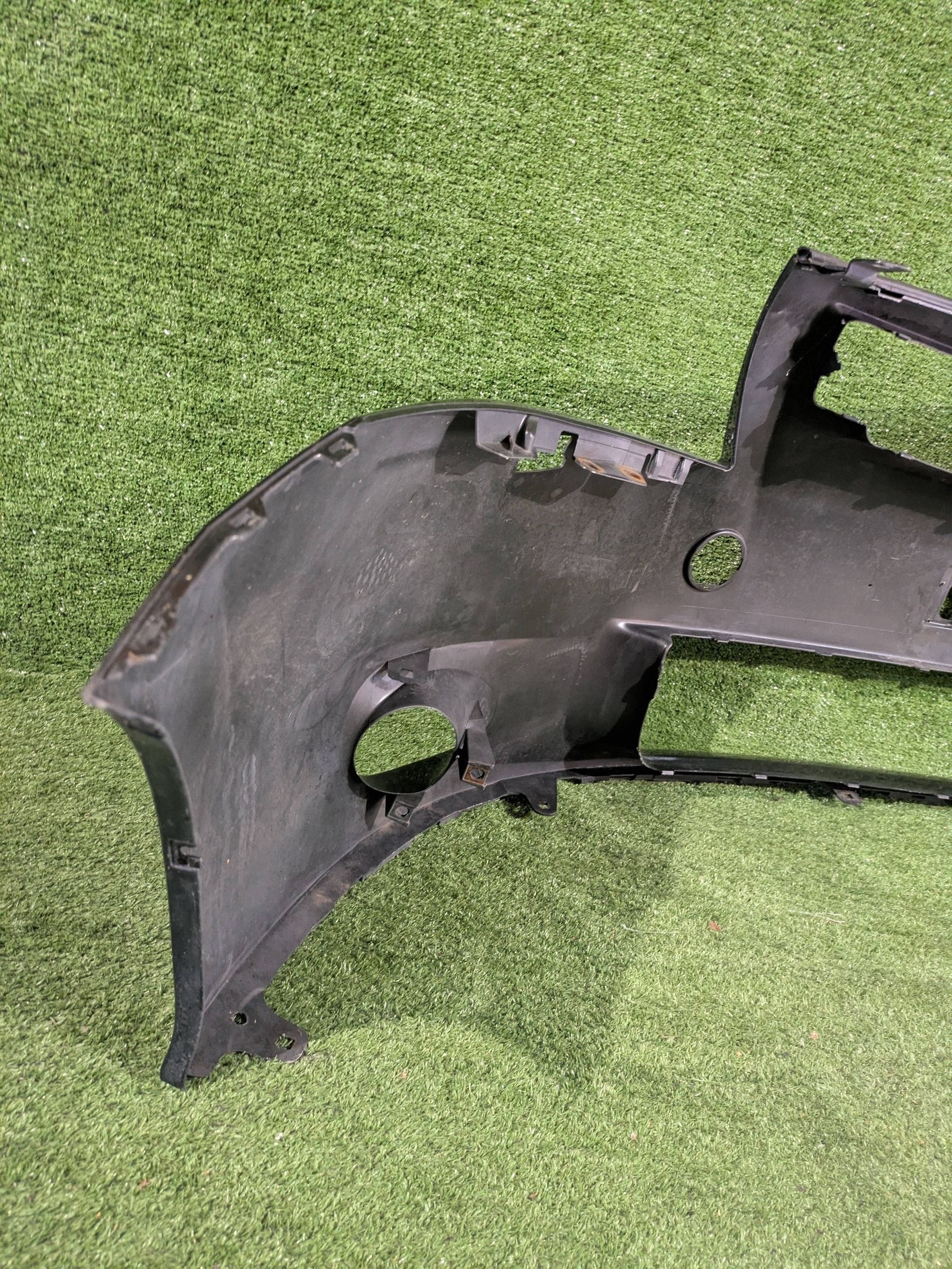 front bumper front TOYOTA AURIS and LIFT 09-12 NR.Z9640