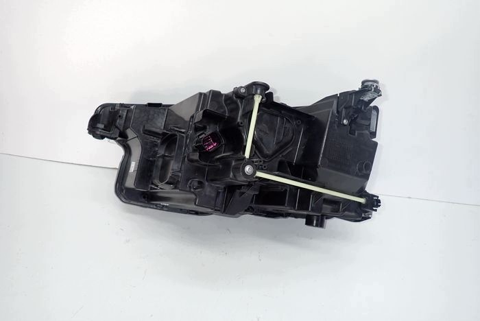 AUDI Q4 E-TRON FULL LED reflektor right light right 89A941034