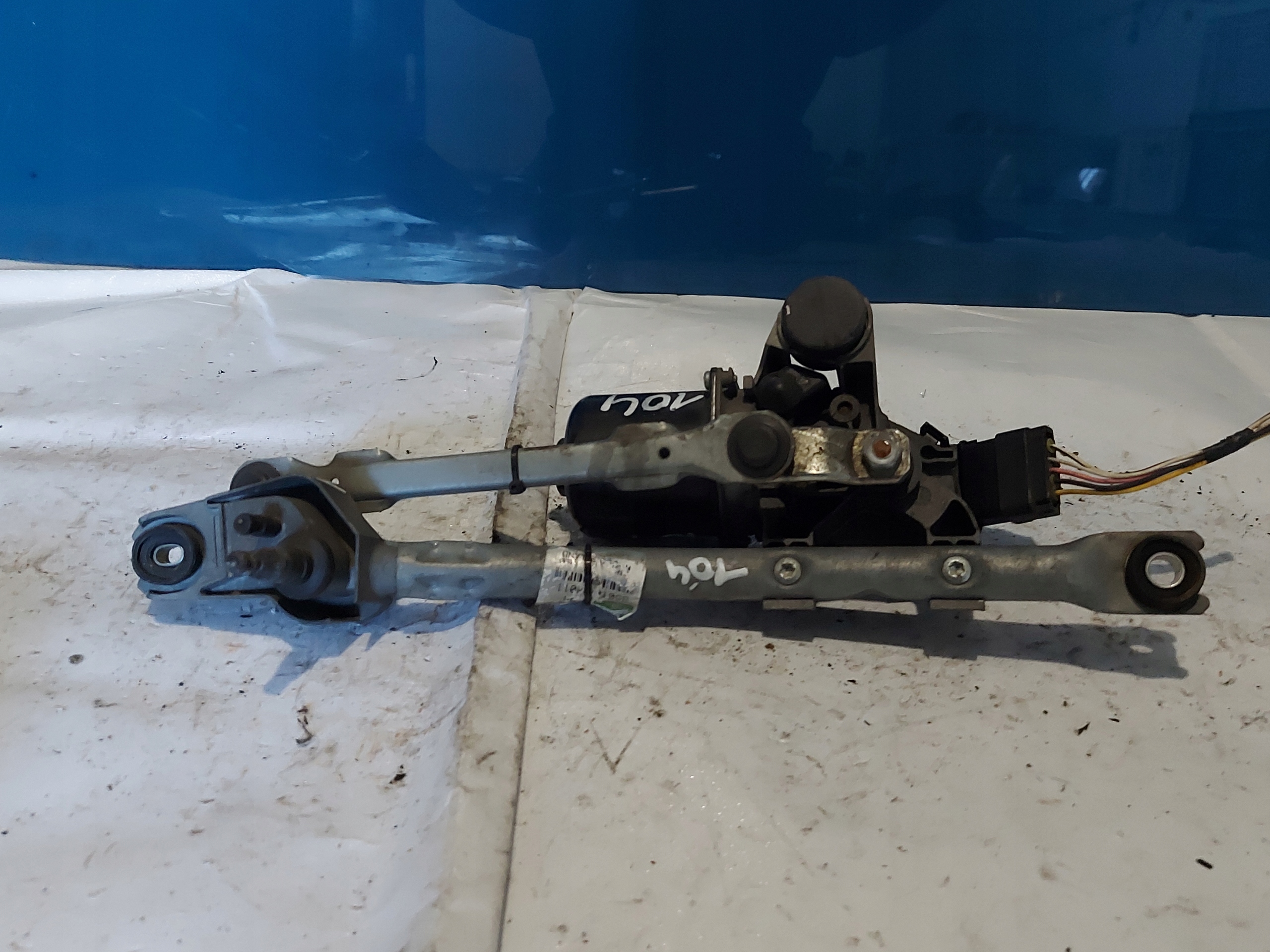 wiper mechanism PEUGEOT 107 53630187 front
