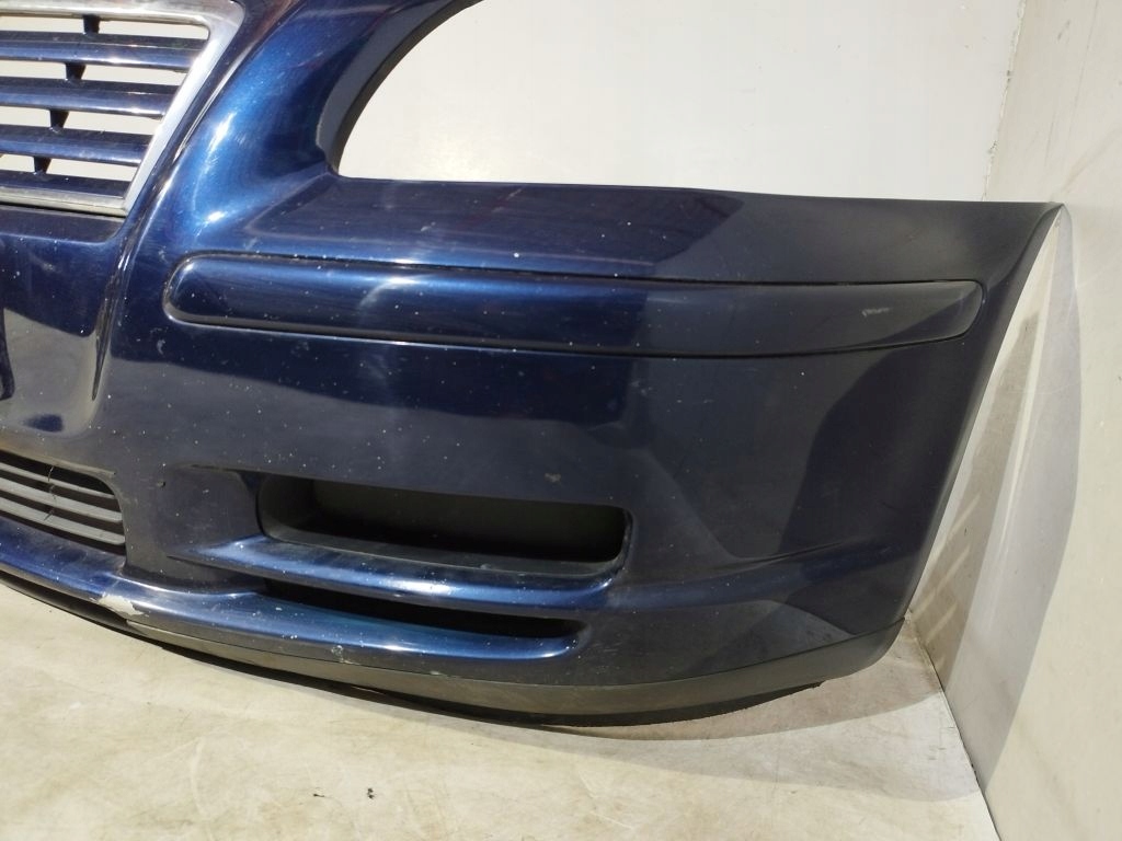 Toyota Avensis T25 II 2 bumper front front 8P4