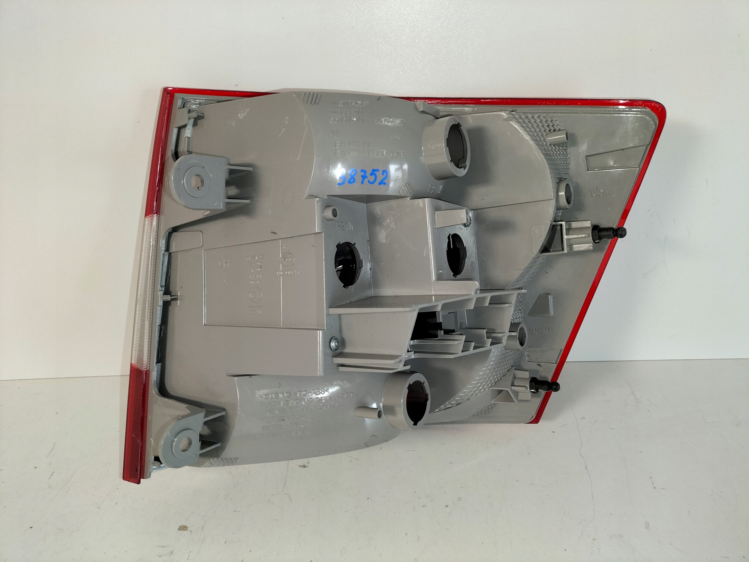 light rear rear part left SKODA OCTAVIA III 13-17 KOMBI