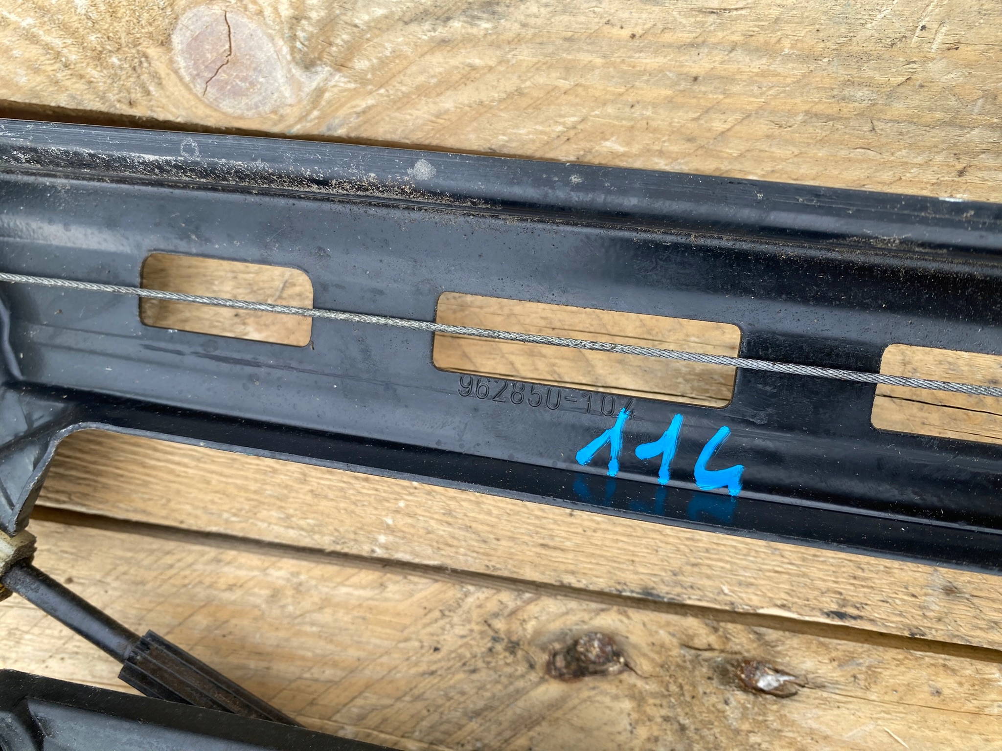 mechanism windows right front Volkswagen cc 962850-104
