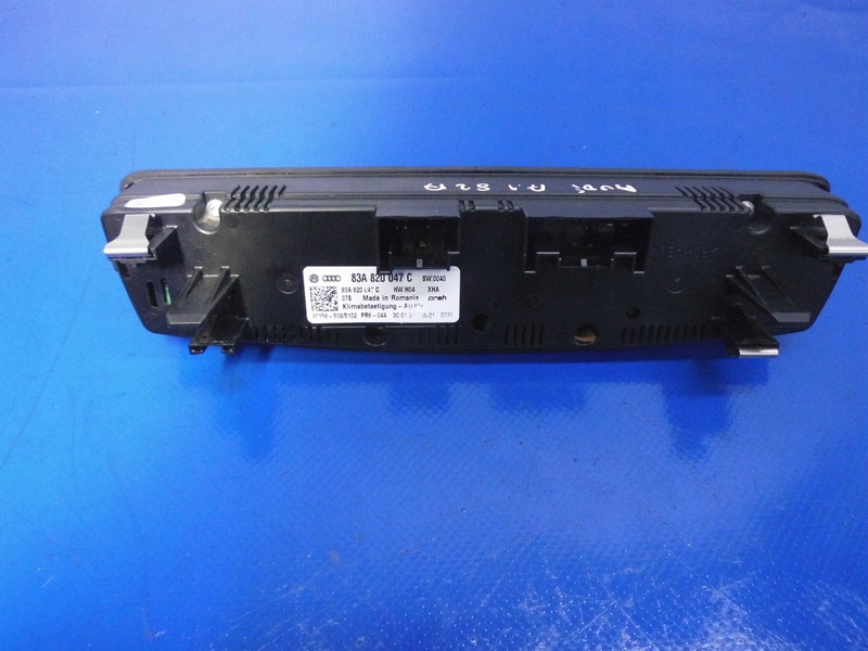 PANEL Bouches buses NADMUCHU AUDI A1 82A 18-22R