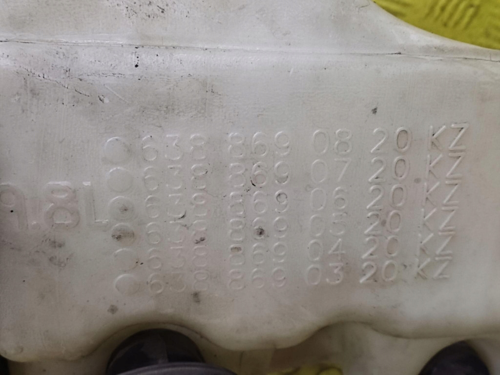 MERCEDES VITO washer fluid tank 6388690820